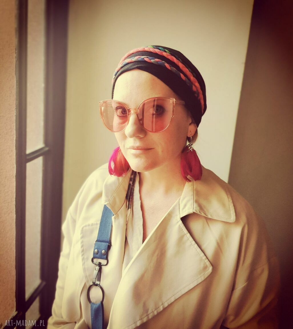 Kolczyki amarantowe bujne z piórami boho - Ruda Klara