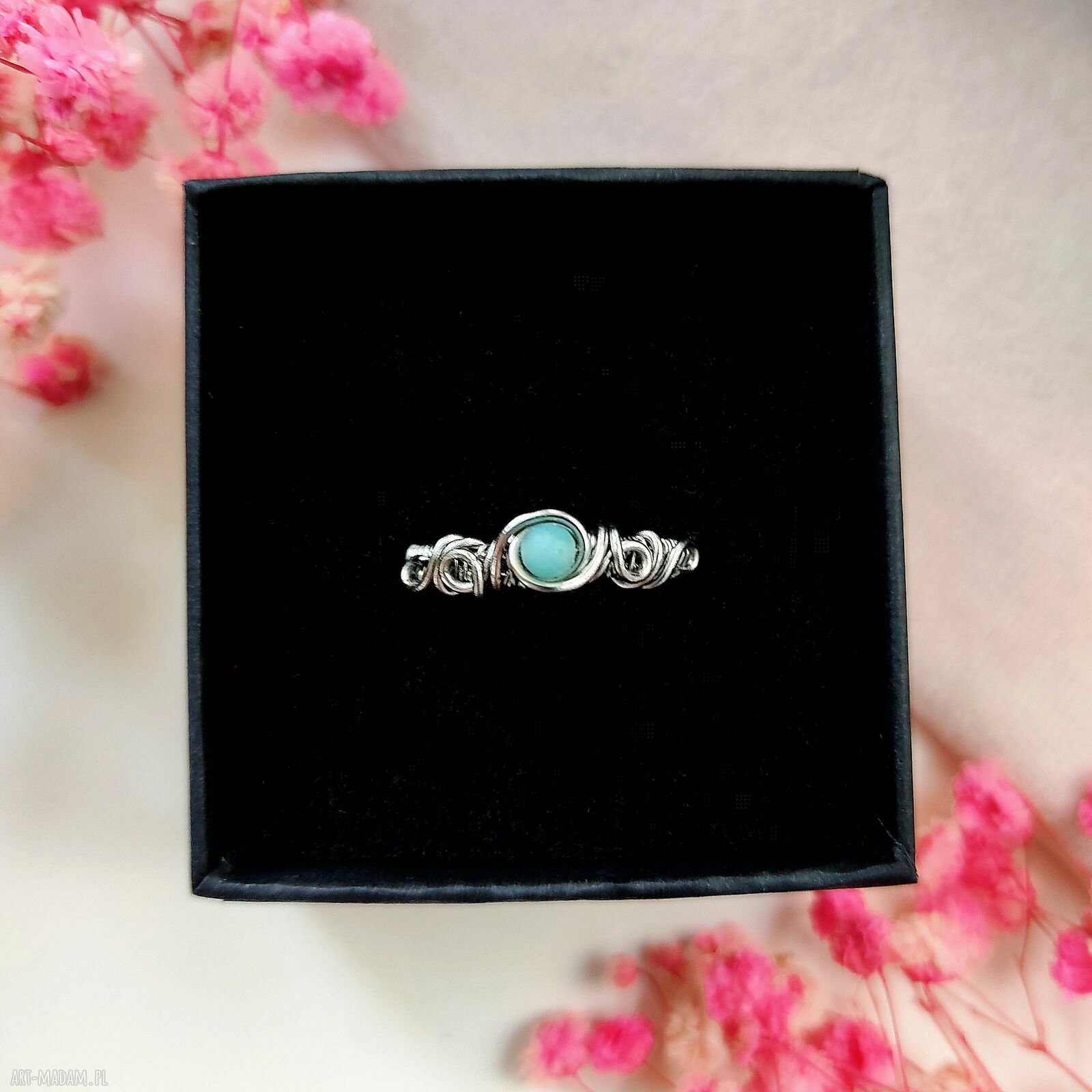 Pierścionek z amazonitem - regulowany wire wrapping ze stali chirurgicznej
