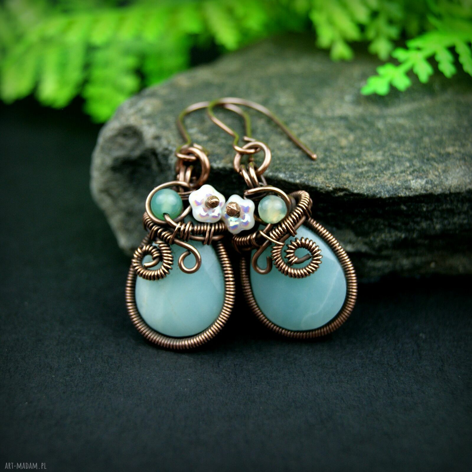 Wiszące kolczyki z amazonitem - rękodzieło wire wrapping na prezent dla niej