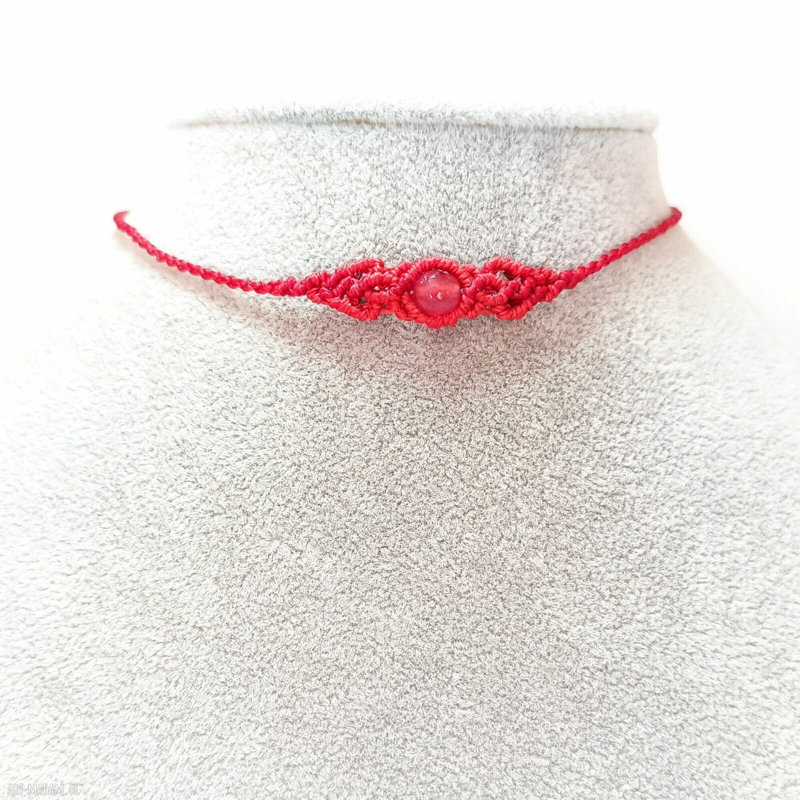 Ambrozja - czerwony choker z jadeitem i hematytem w mikromakramie