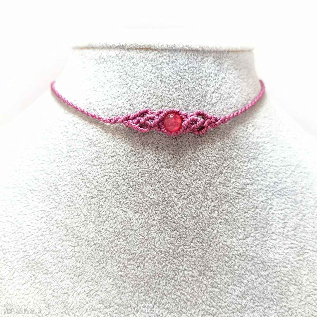 Ambrozja - różowy choker z jadeitem w mikromakramie