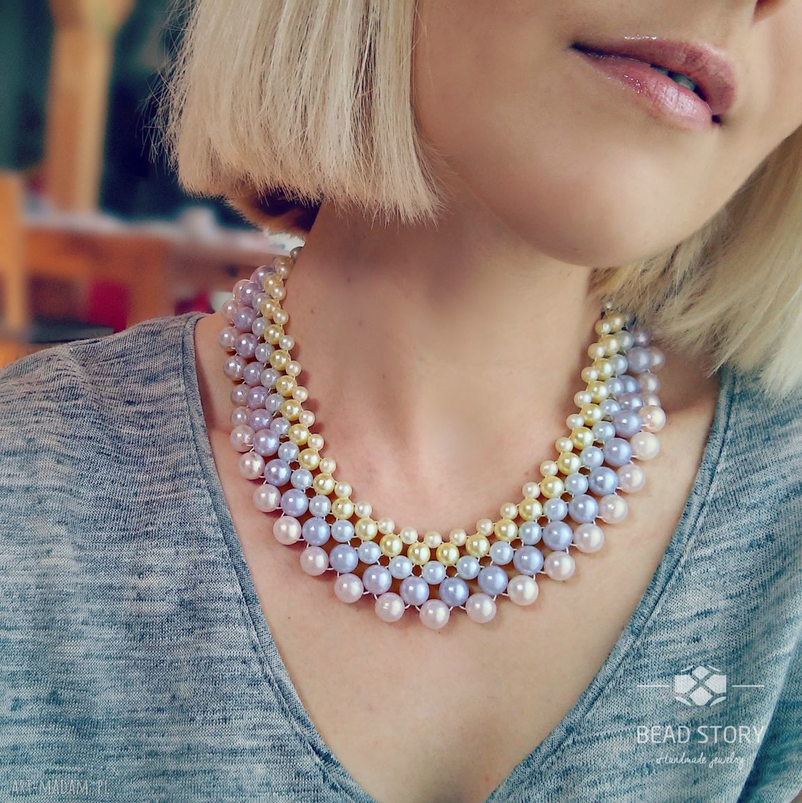 Wiosenna Amelia - pastelowy naszyjnik kołnierzyk z perłowych korali
