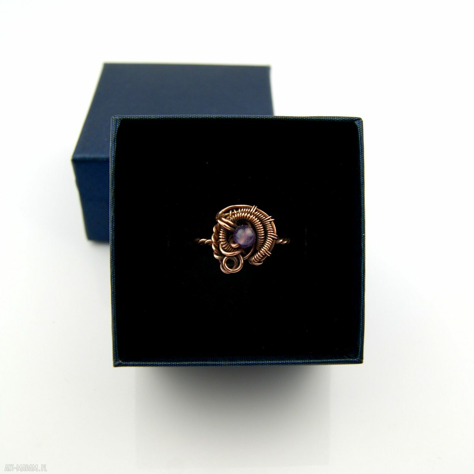 Ametyst regulowany pierścionek z miedzi - wire wrapping dla niej