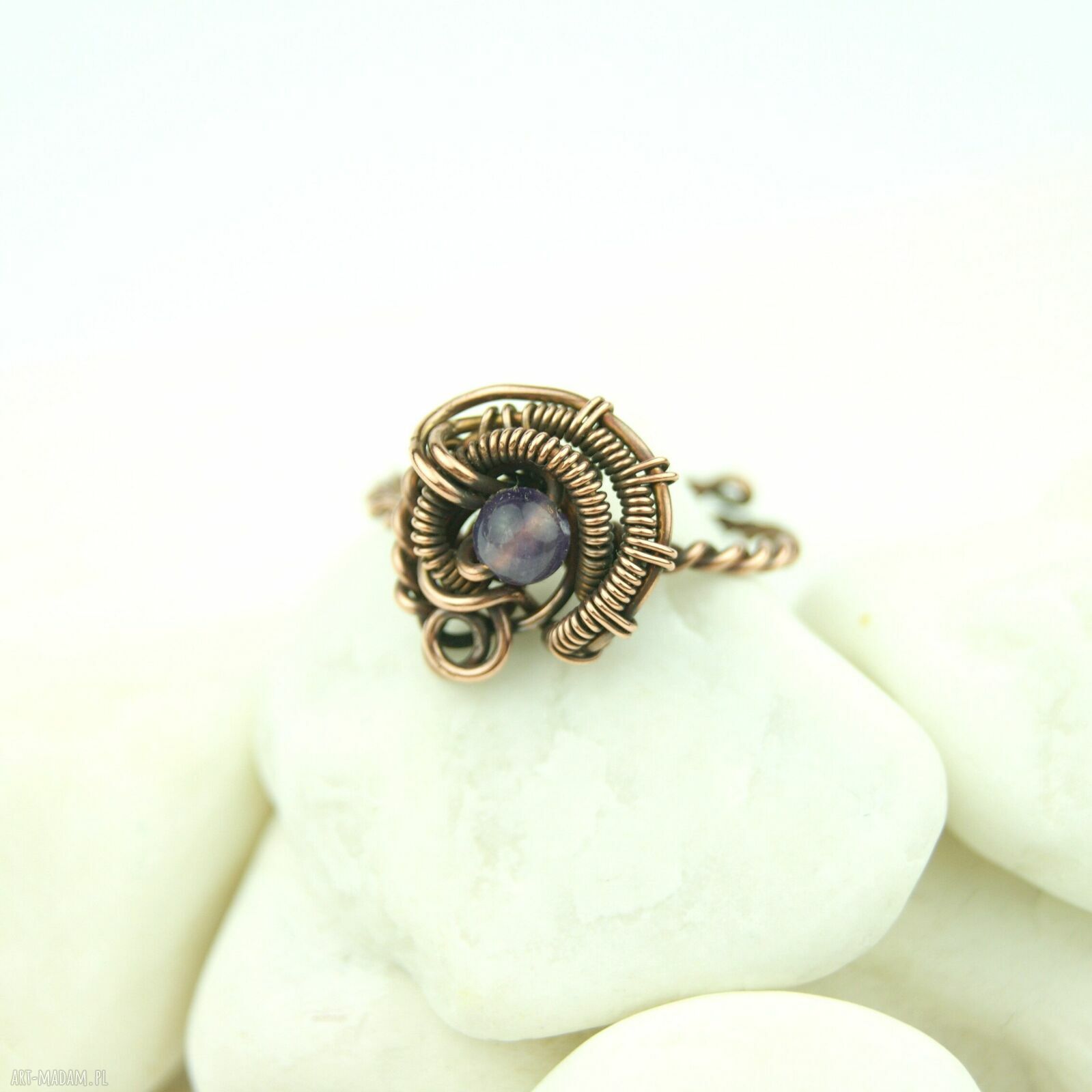 Ametyst regulowany pierścionek z miedzi - wire wrapping dla niej
