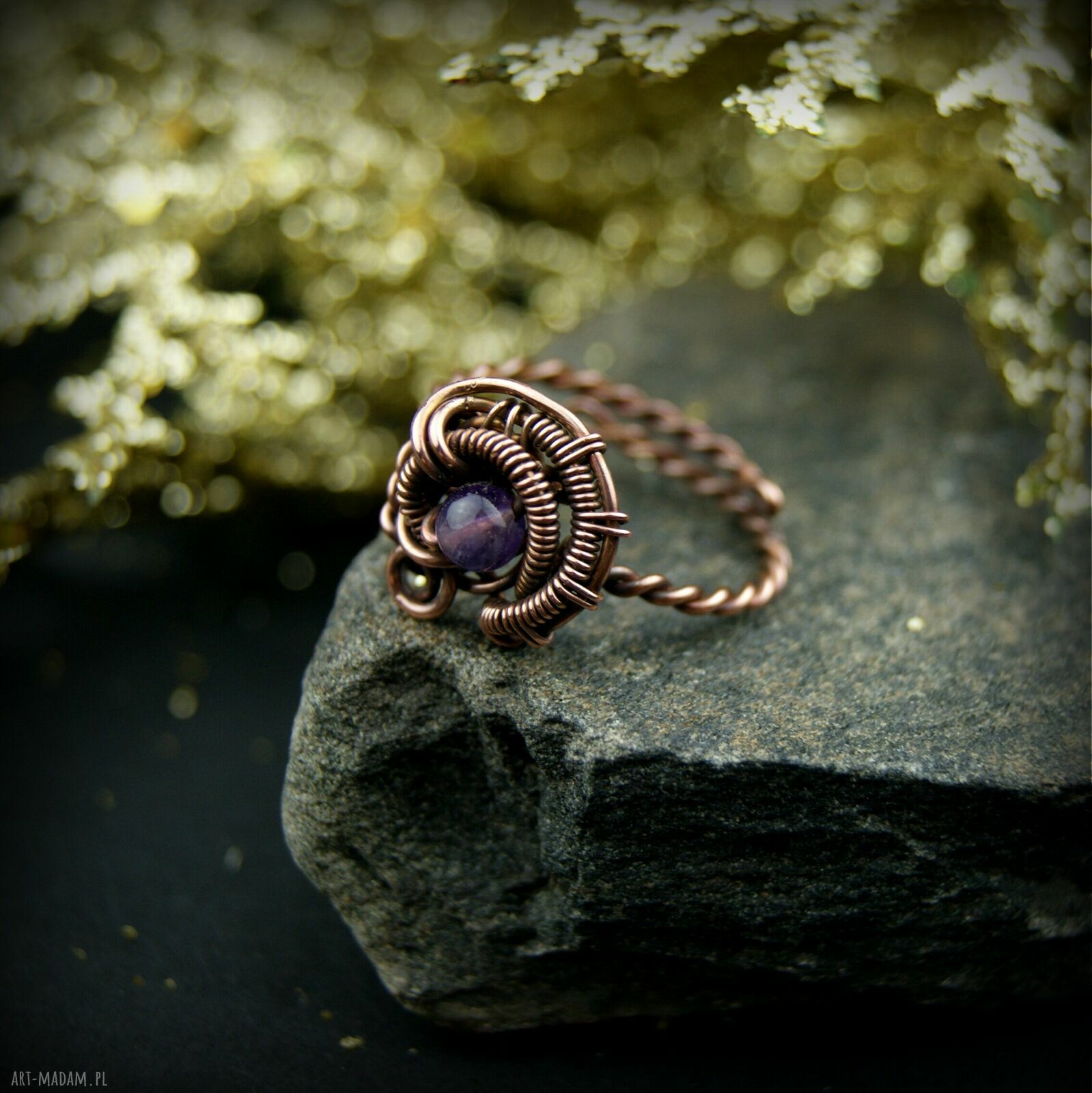 Ametyst regulowany pierścionek z miedzi - wire wrapping dla niej