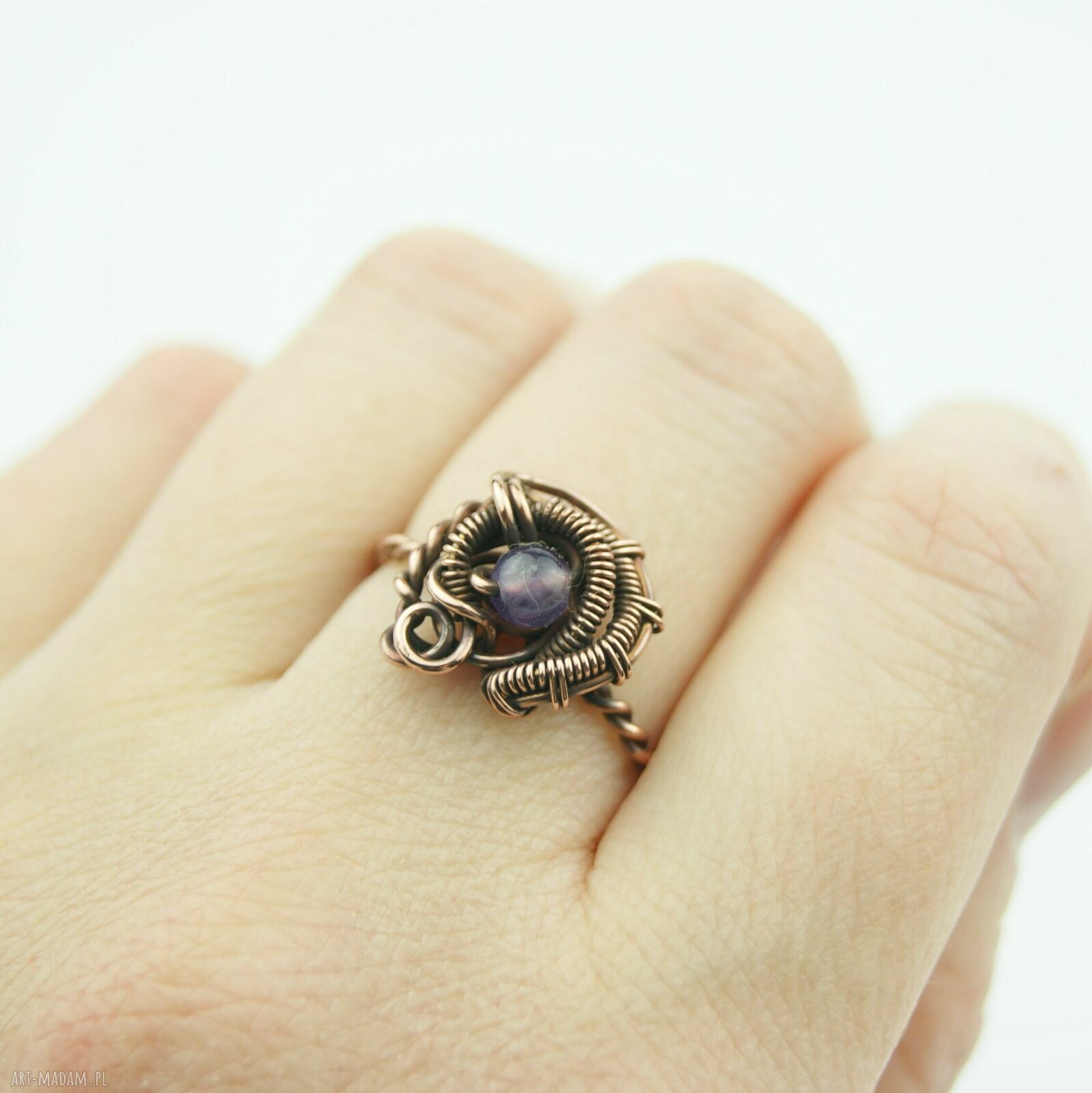 Ametyst regulowany pierścionek z miedzi - wire wrapping dla niej