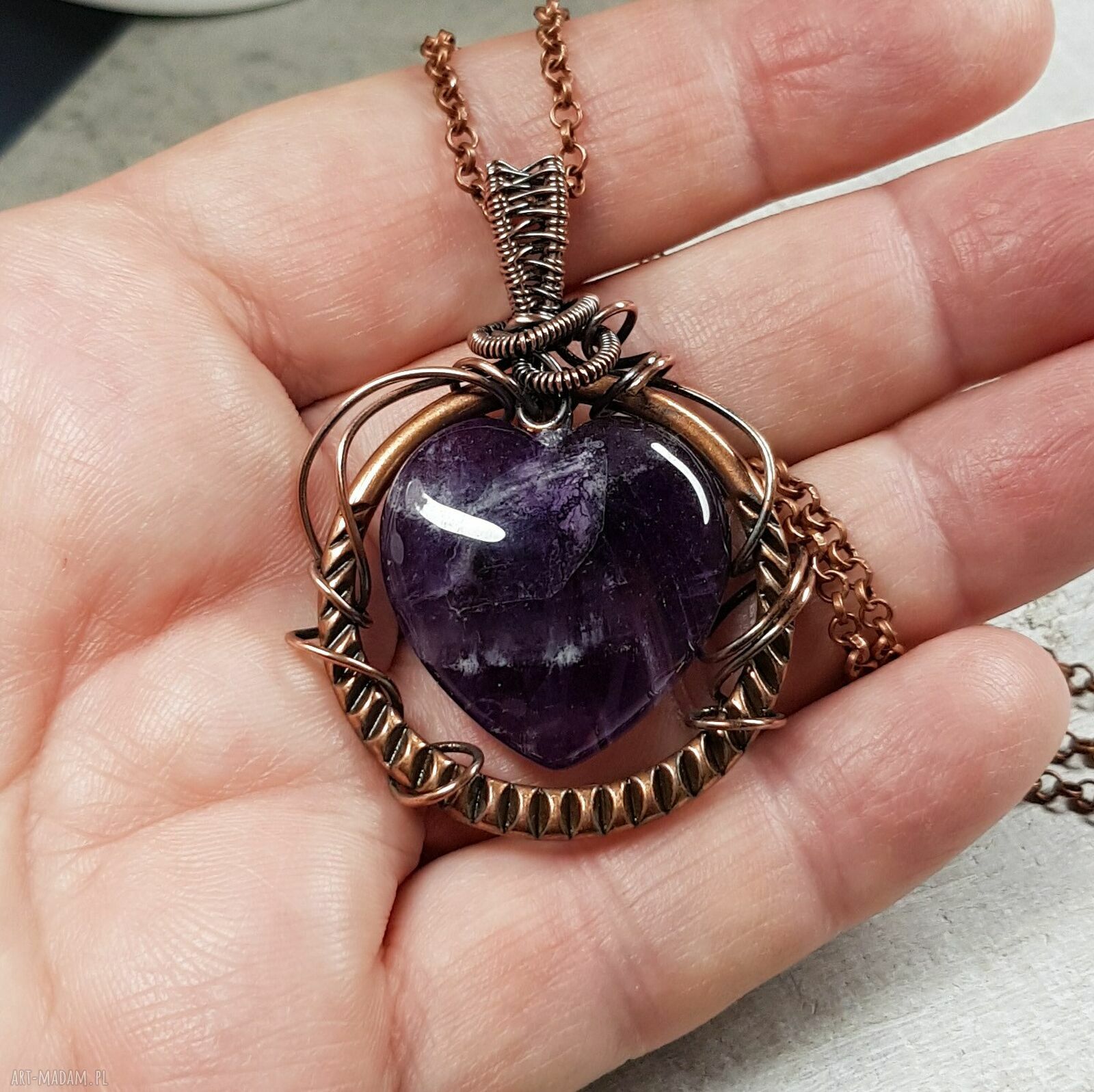 Ametystowe serce w miedzi - ręcznie robiony wisiorek wire wrapping