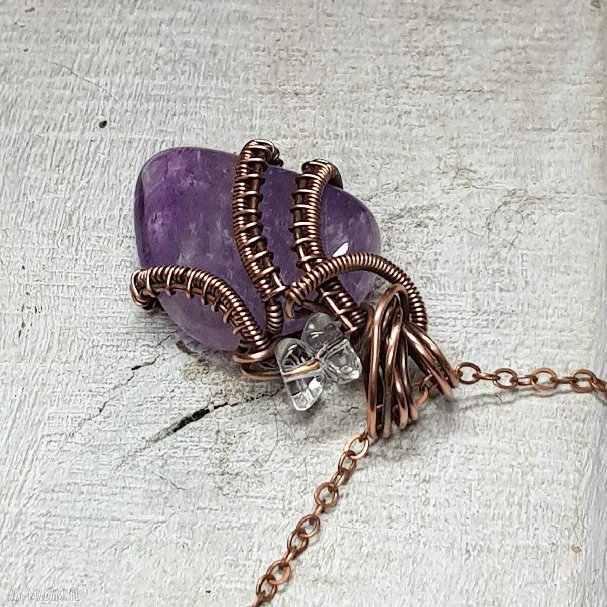 Ametyst z kryształem górskim - ręcznie robiony wisiorek z miedzi wire wrapping