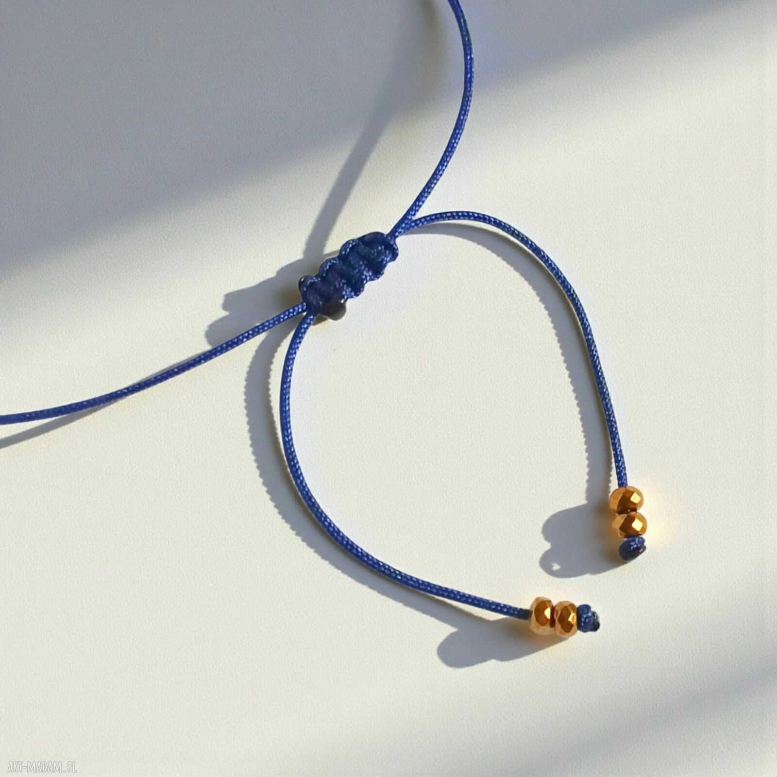 Amulet ochronny - świąteczne pudełko z obsydianem, jaspisem i onyksiem