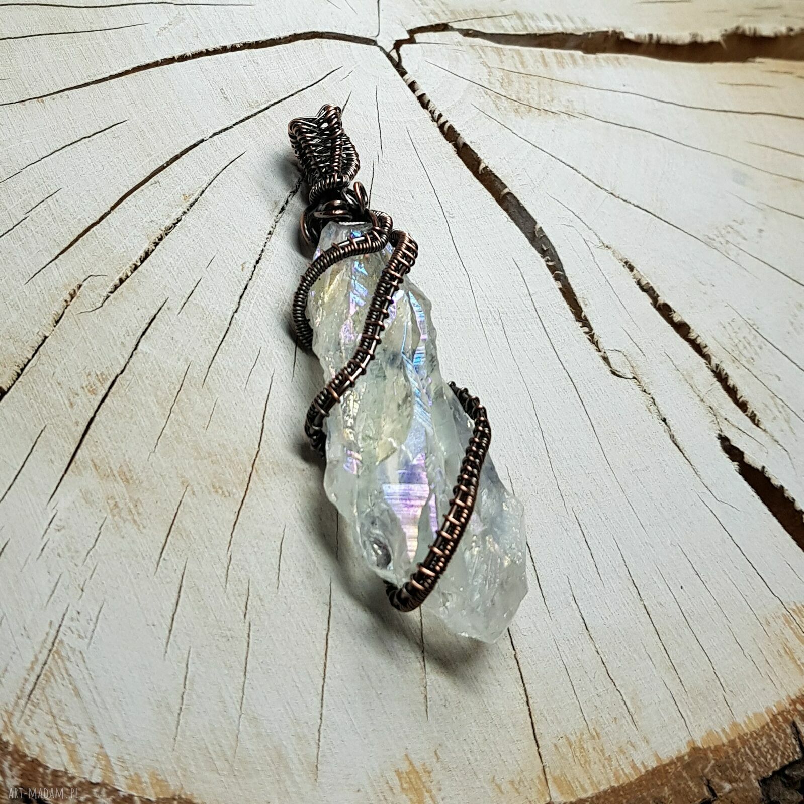 Kwarc anielski M297 - dwustronny wisiorek z kryształem w technice wire wrapping
