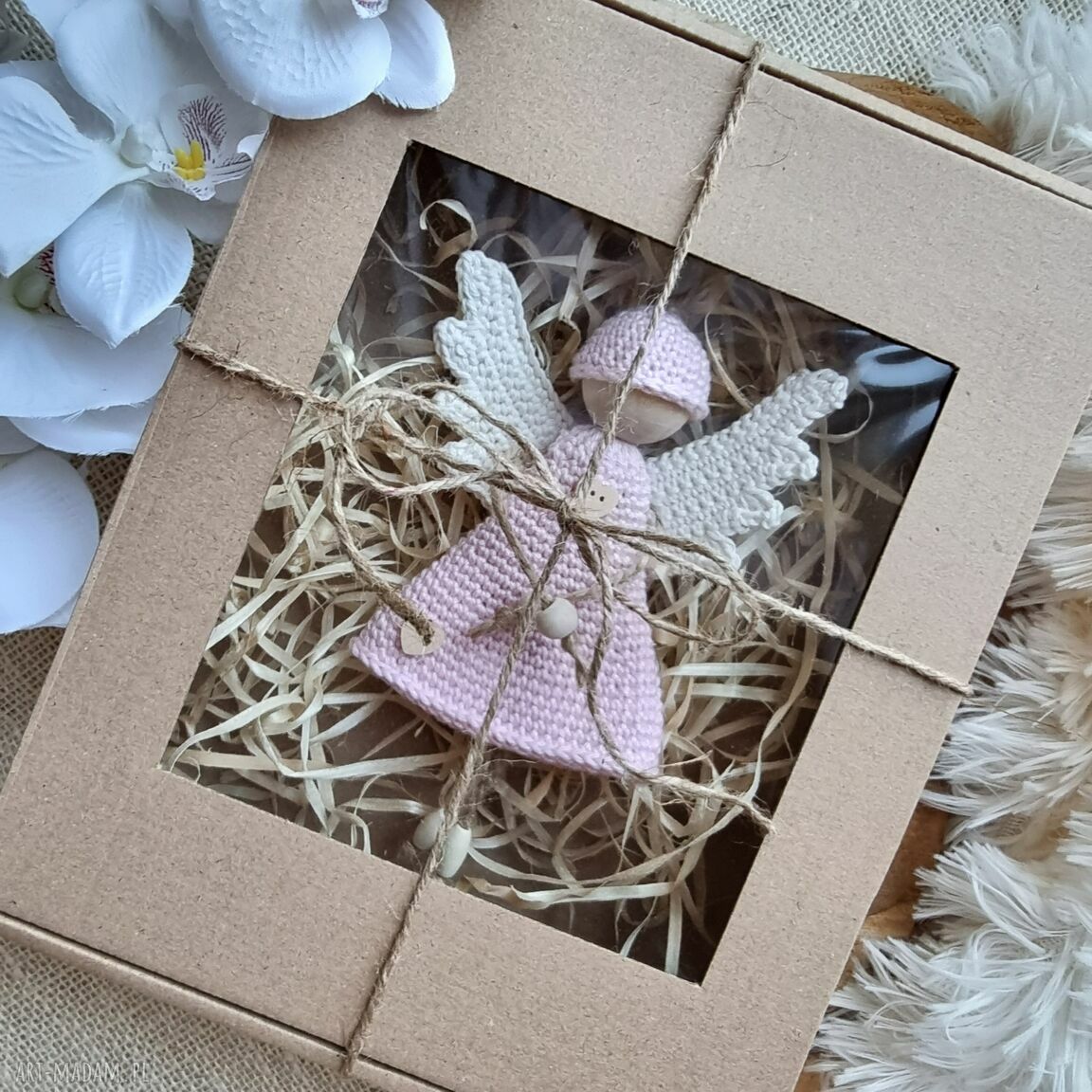 Anioł boho amulet intencyjny 20 cm ecru i zieleń - na szczęście i dobre intencje