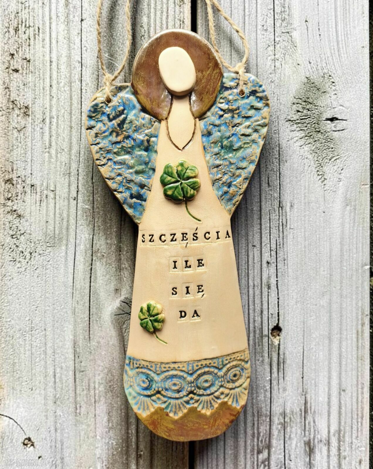 Ręcznie robiony anioł ceramiczny na prezent „Szczęścia ile się da” - do powieszenia