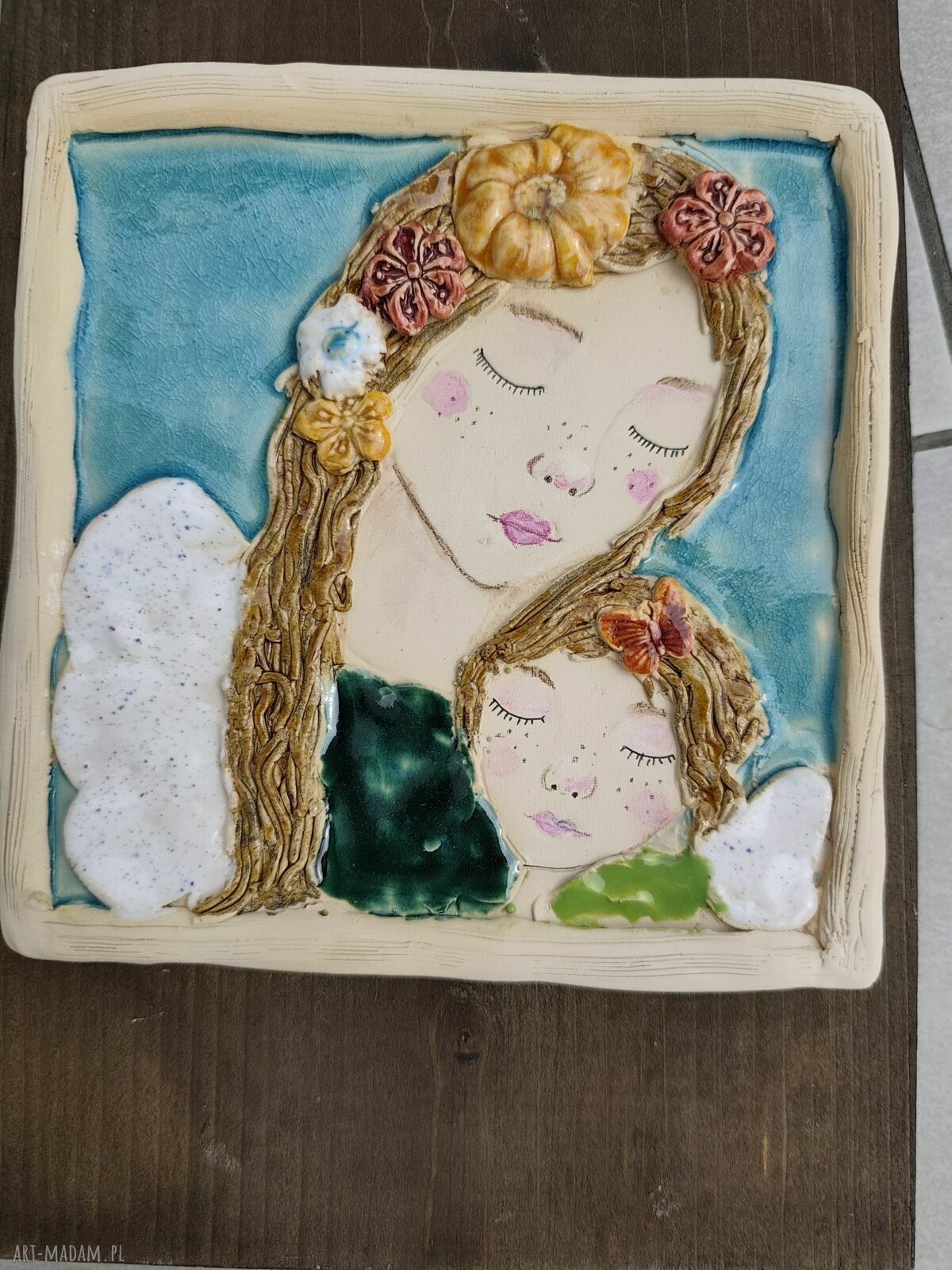 Anioł ceramiczny na chrzest i komunię - pamiątka na lata