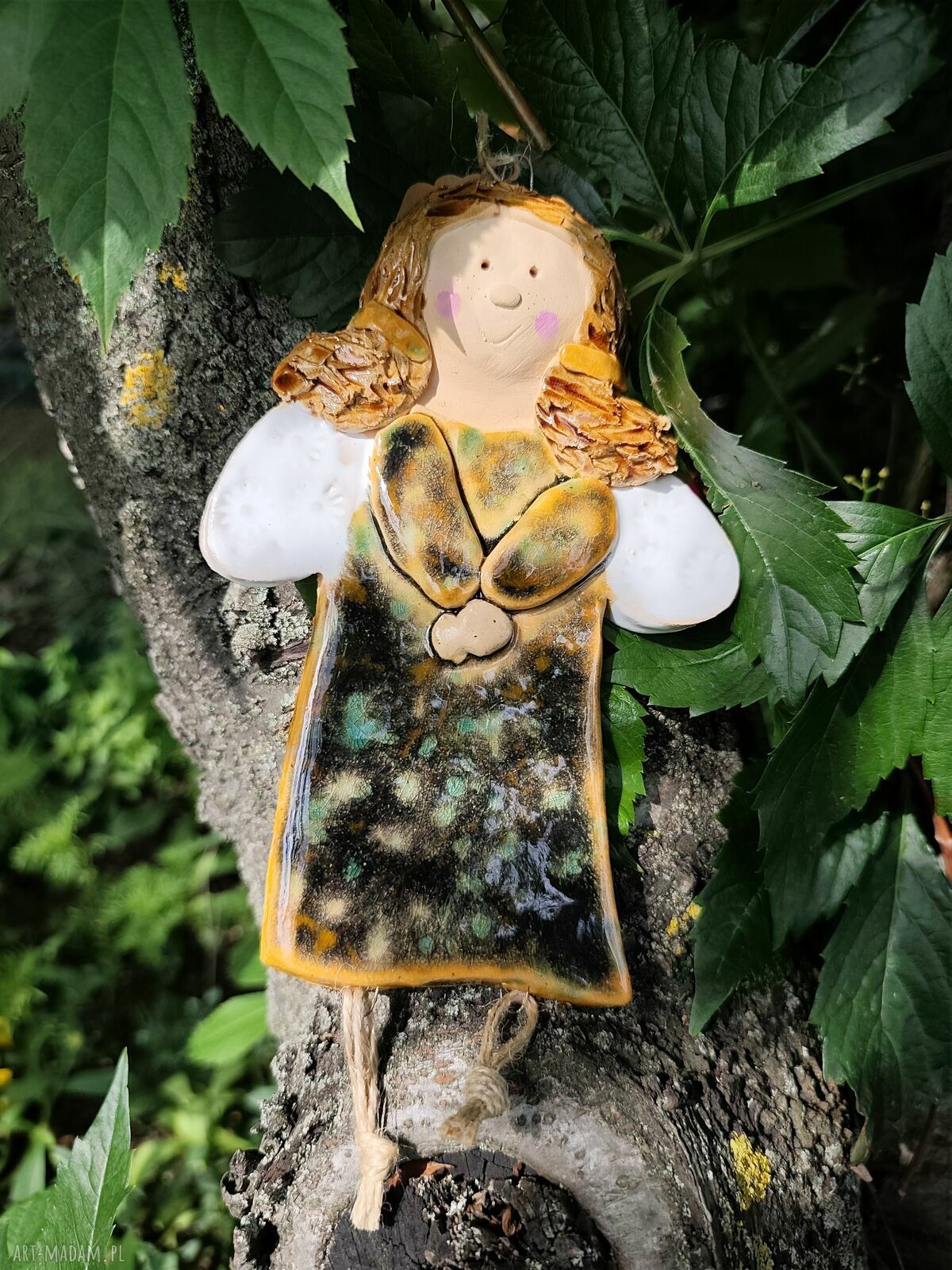 Ceramiczny anioł dla niej - trwała pamiątka na Chrzest, Pierwszą Komunię i ślub