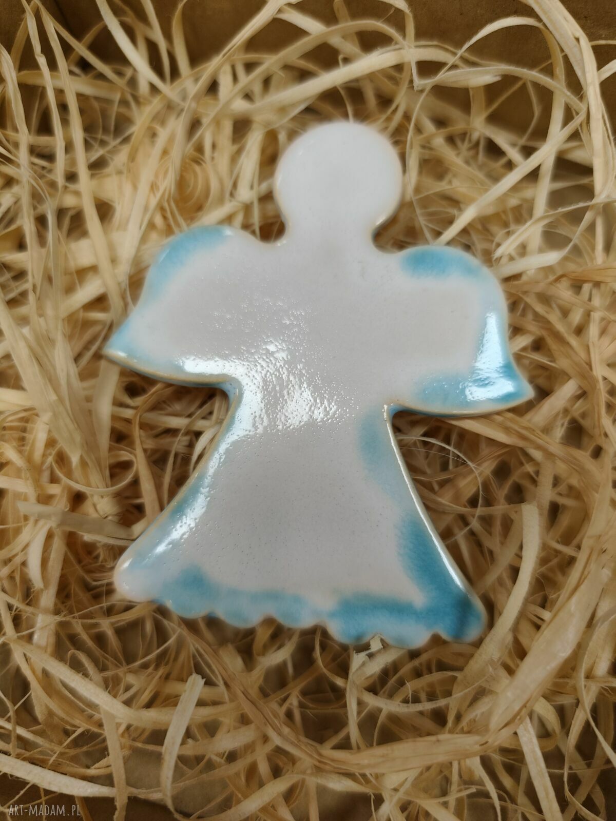 Ceramiczny anioł-magnes 9 cm na Boże Narodzenie - biały prezent handmade