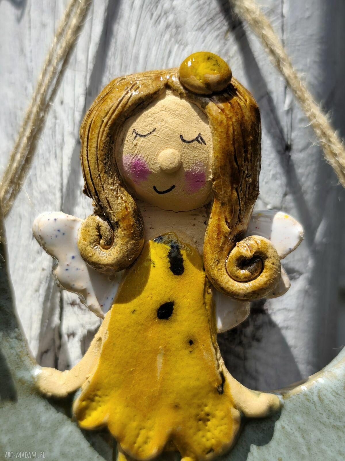 Ceramiczny anioł na Chrzest, I Komunię i ślub - ręcznie lepiona pamiątka