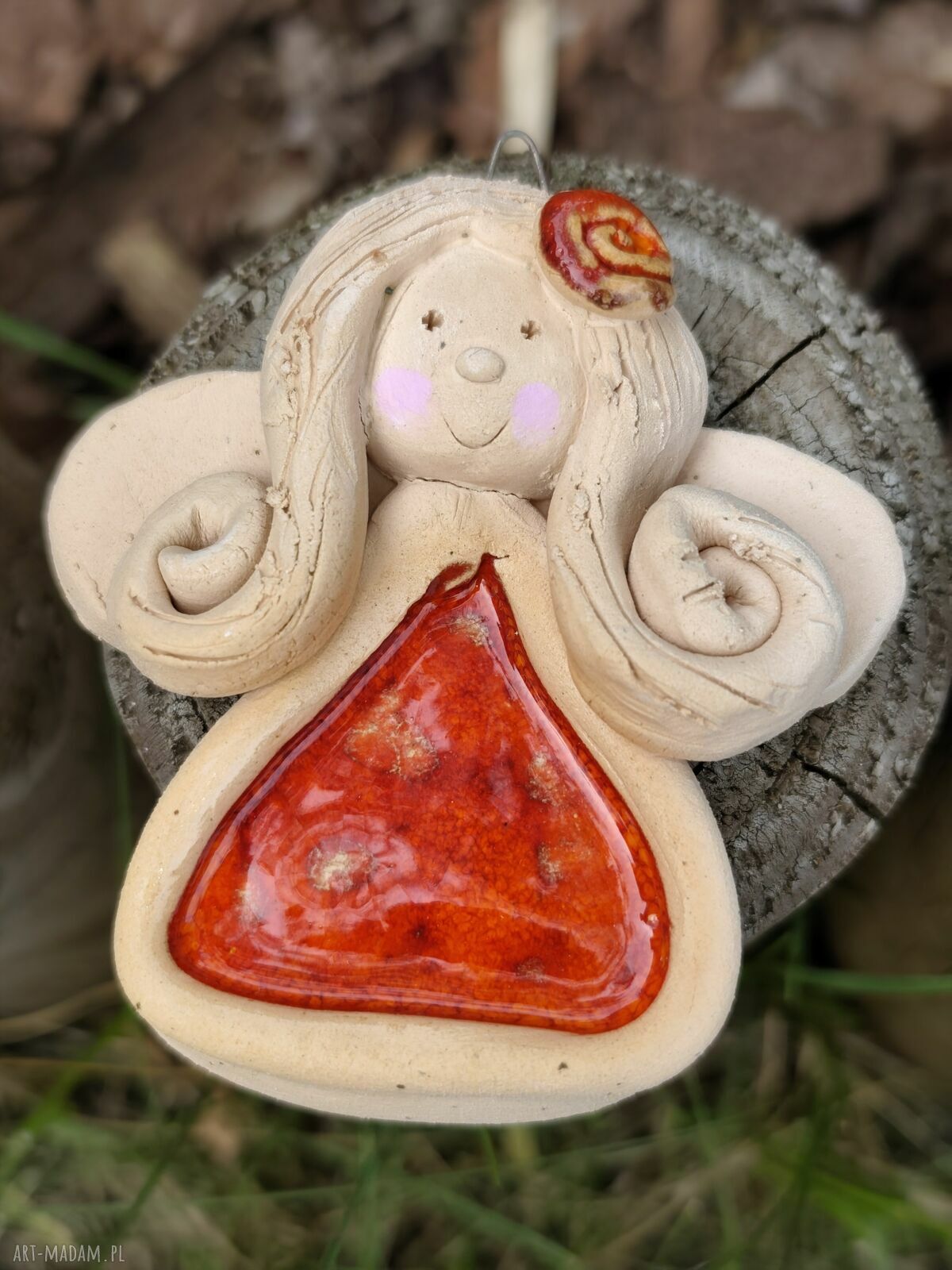 Anioł ceramiczny w kolorowej sukience - ręcznie robiony prezent 7 cm