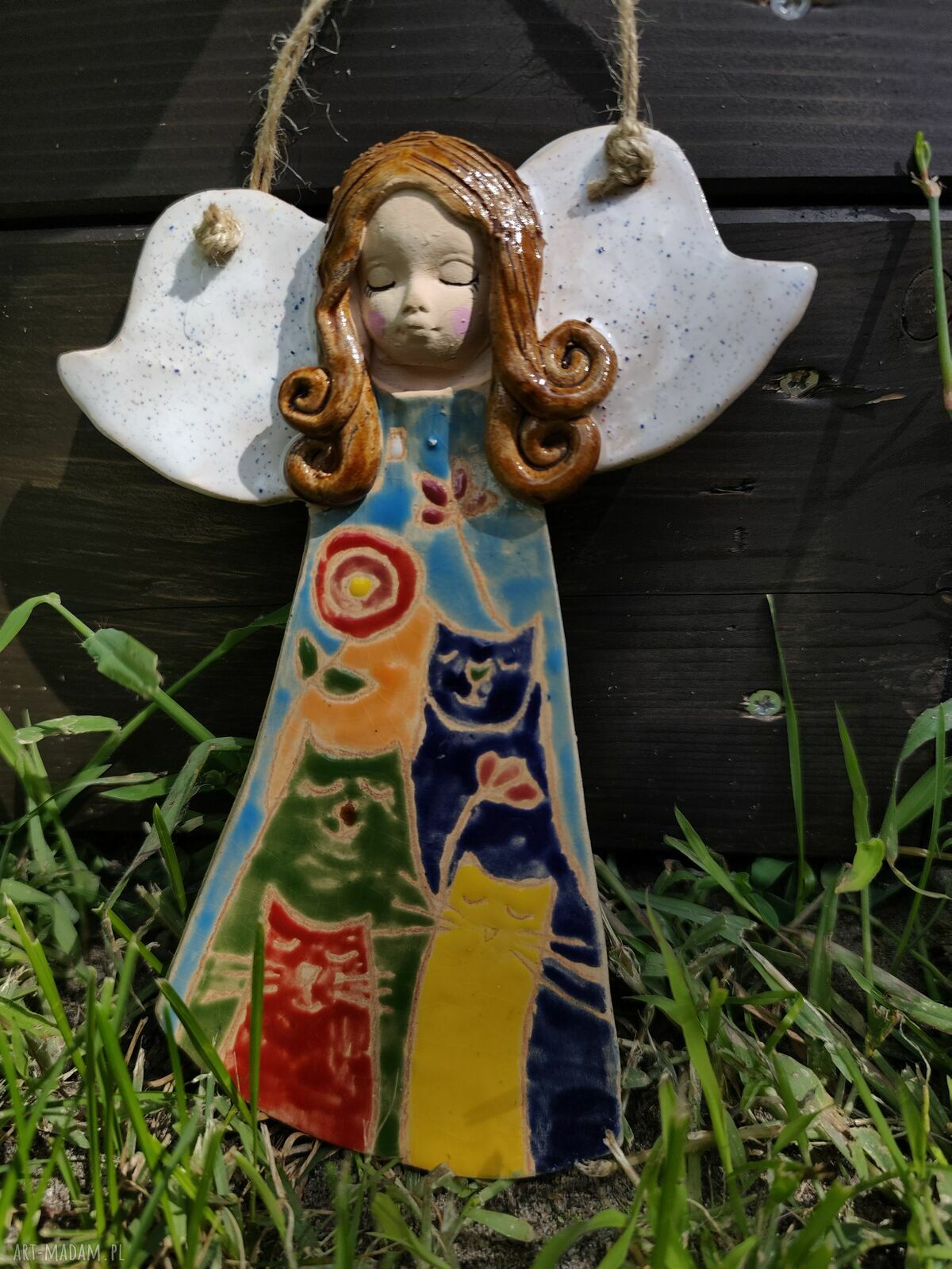 Ceramiczny anioł - ręcznie lepiona pamiątka na chrzest, komunię i ślub