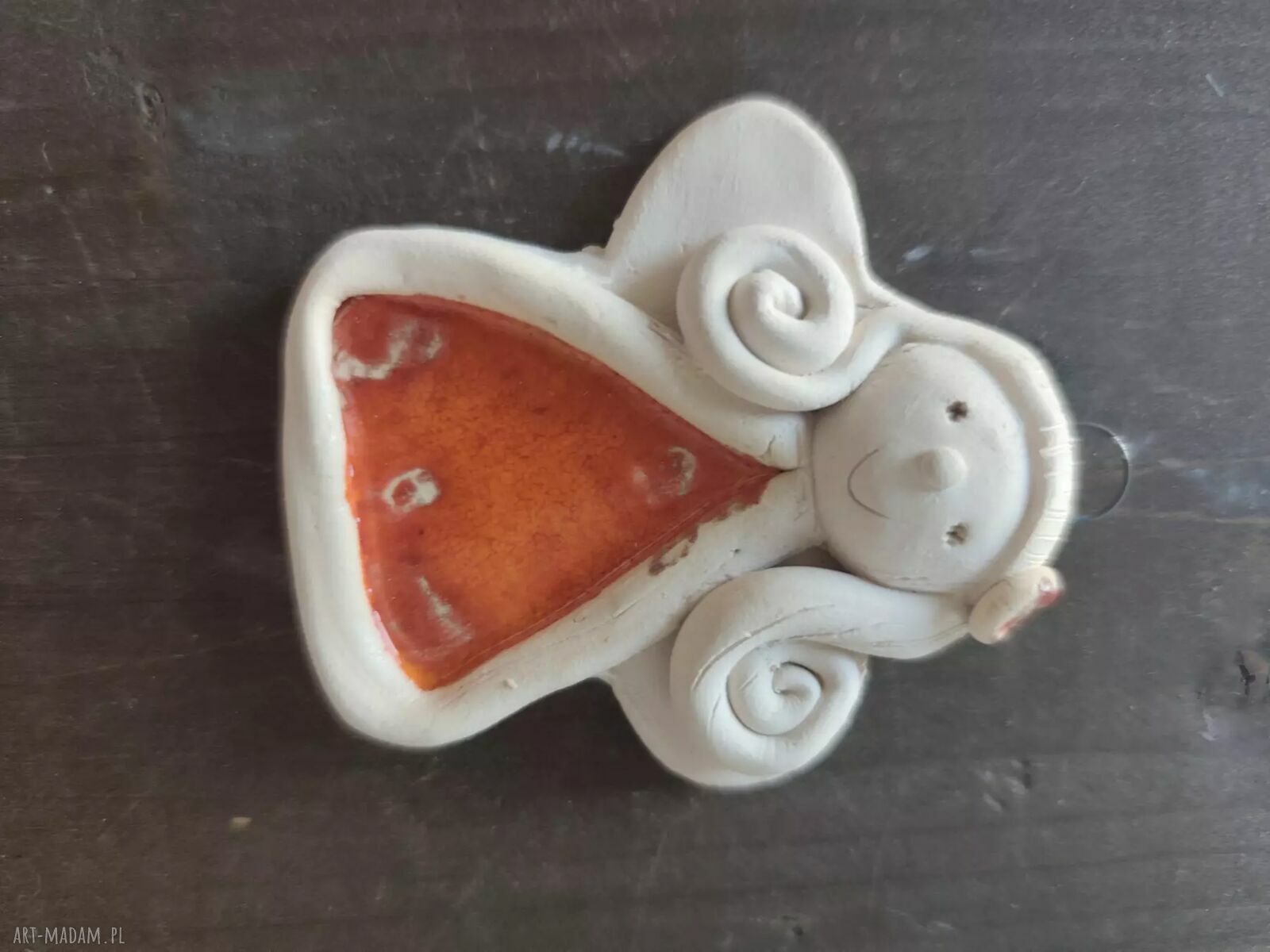 Anioł ceramiczny w kolorowej sukience - ręcznie wykonana dekoracja