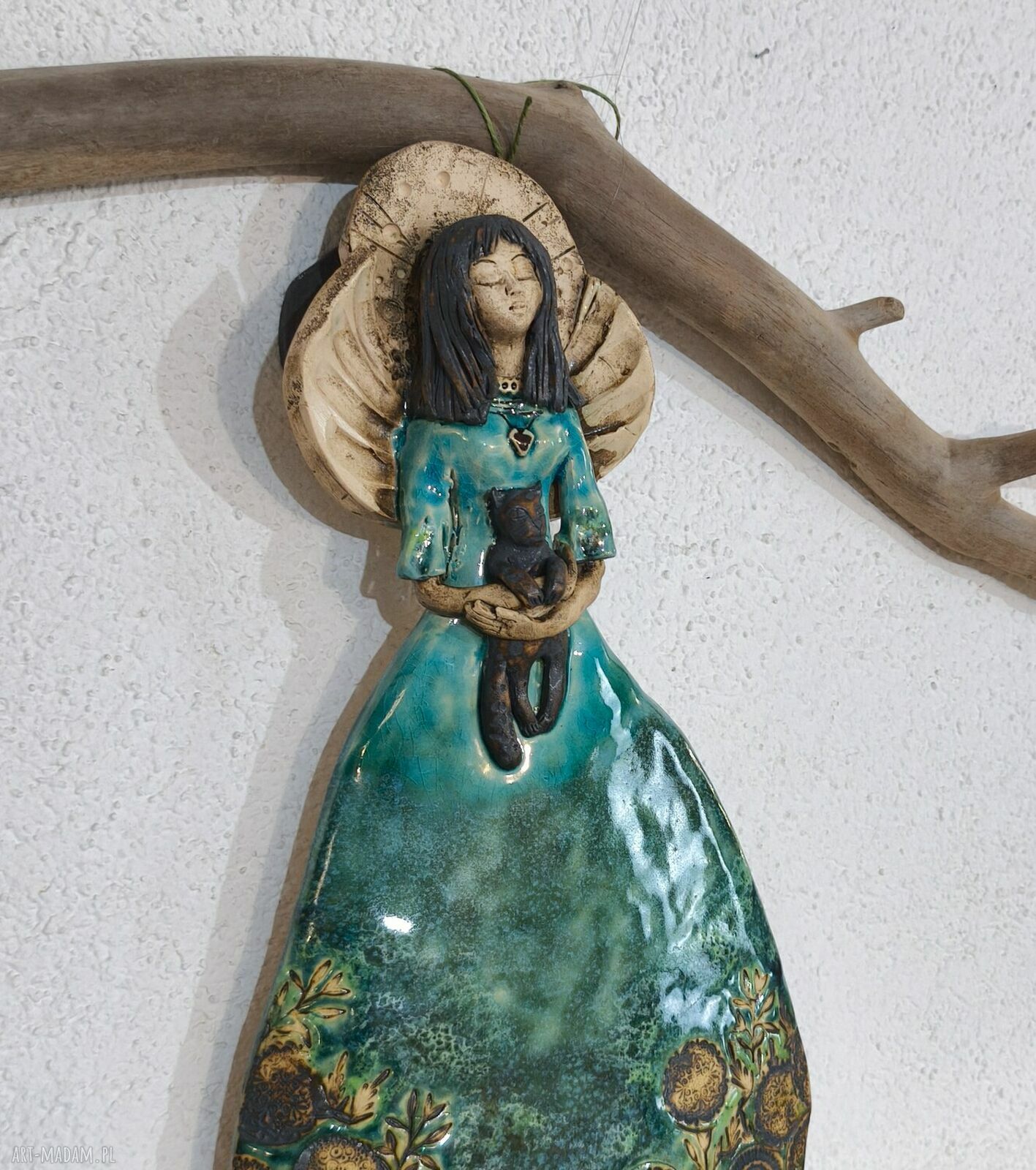 Anioł ceramiczny z kotkiem - wisząca dekoracja handmade