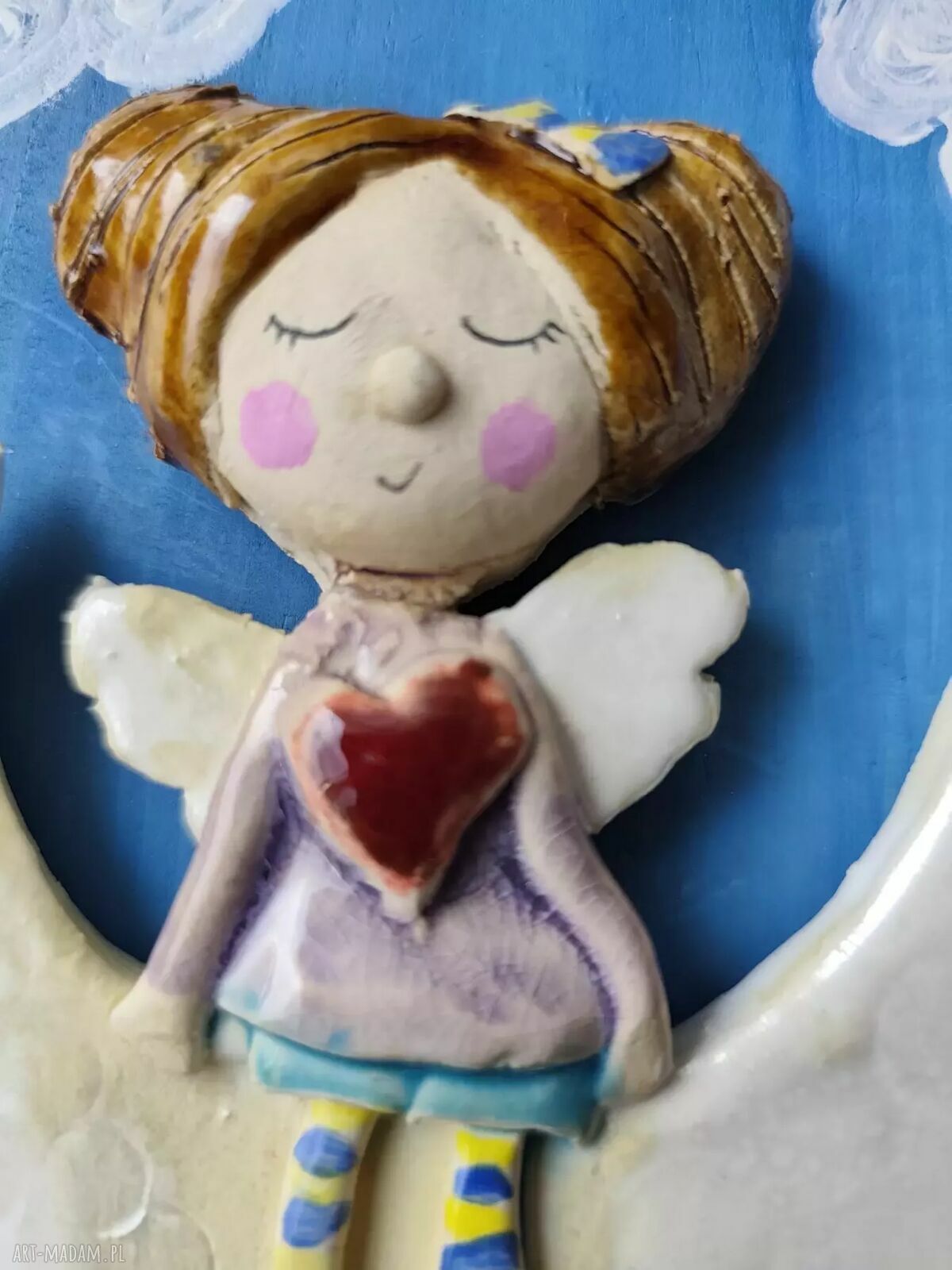 Anioł ceramiczny na desce - wyjątkowa dekoracja handmade