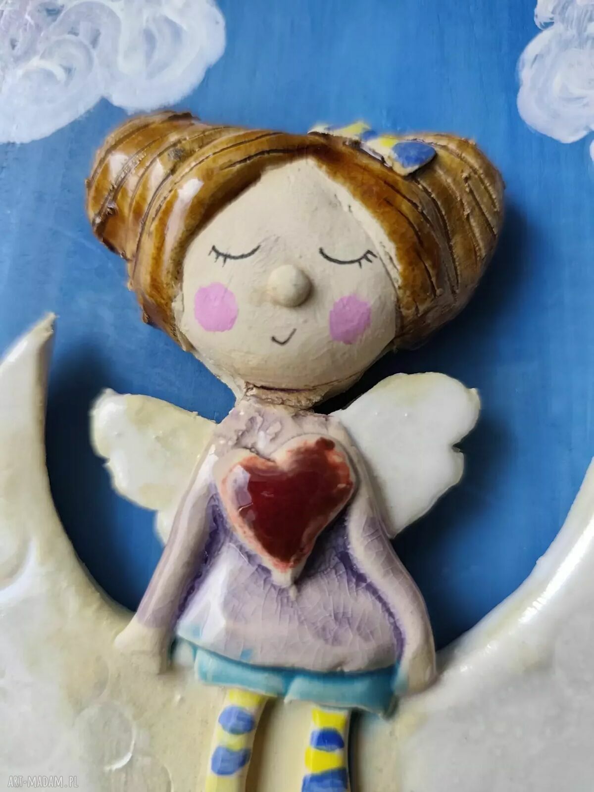 Anioł ceramiczny na desce - wyjątkowa dekoracja handmade
