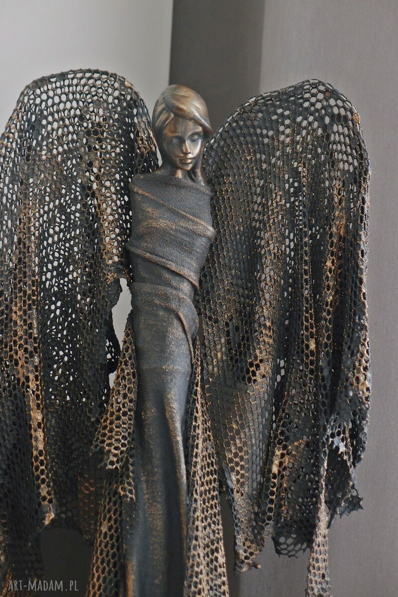Anioł Dobrobytu - ręcznie wykonana figura anioła stróża do Twojego domu (42 cm)