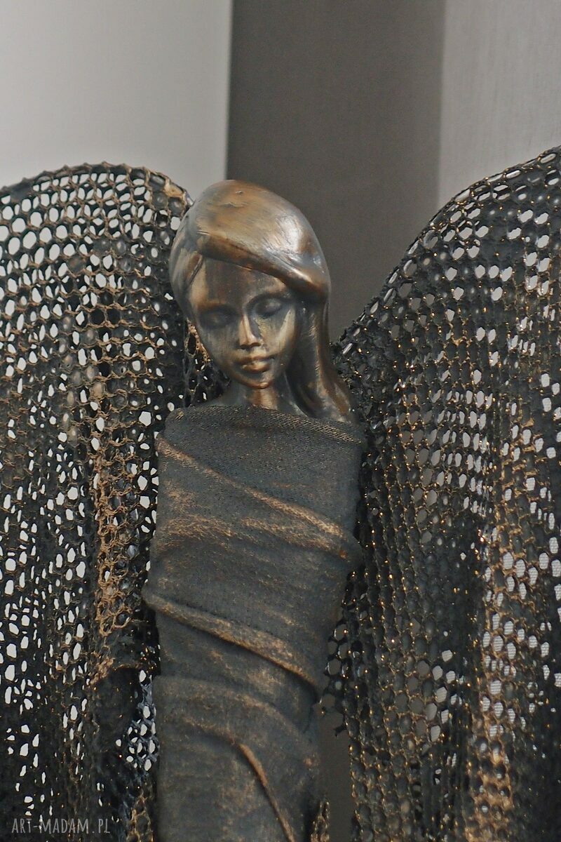 Anioł Dobrobytu - ręcznie wykonana figura anioła stróża do Twojego domu (42 cm)