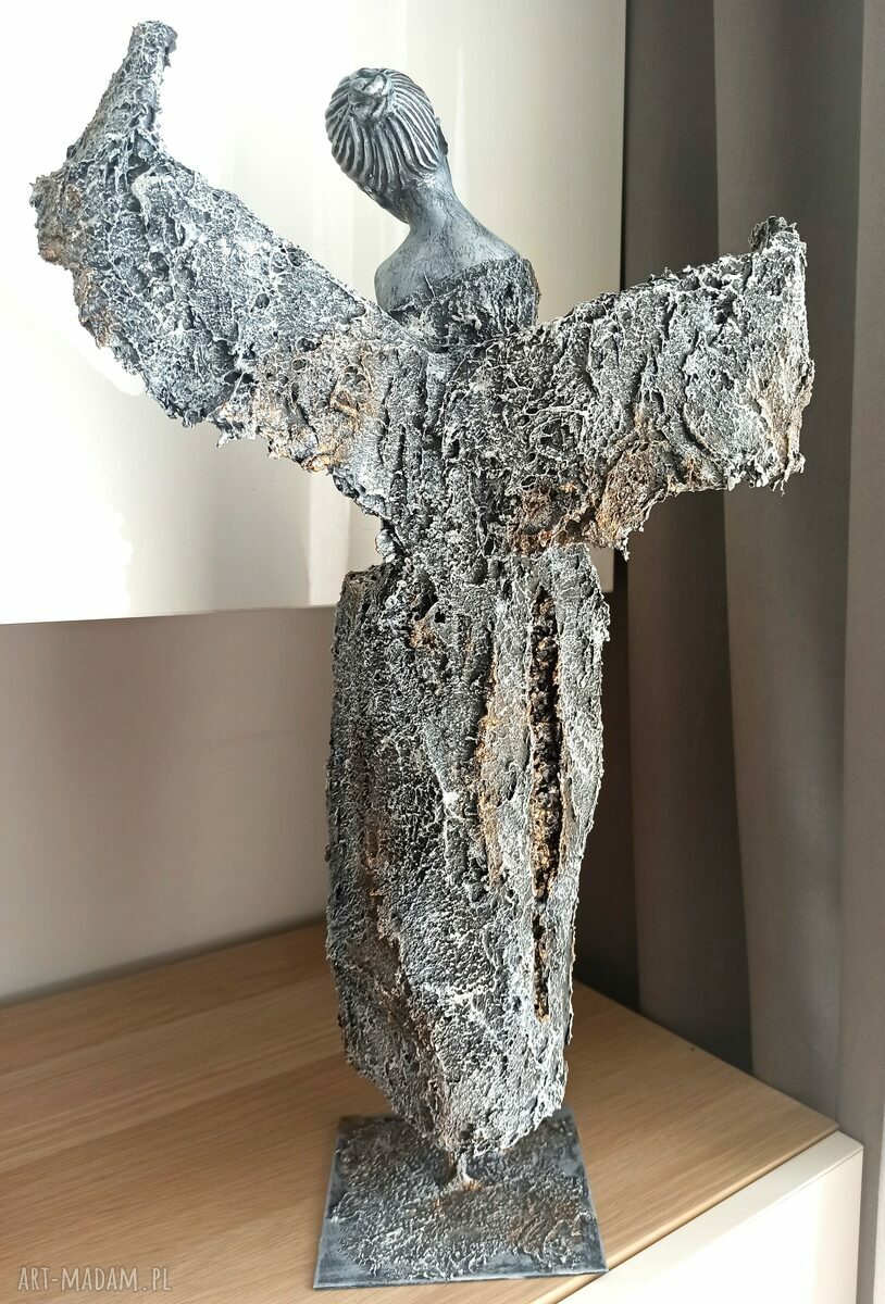 Anioł Dostatku - figura anioła stróża powertex (47 cm)