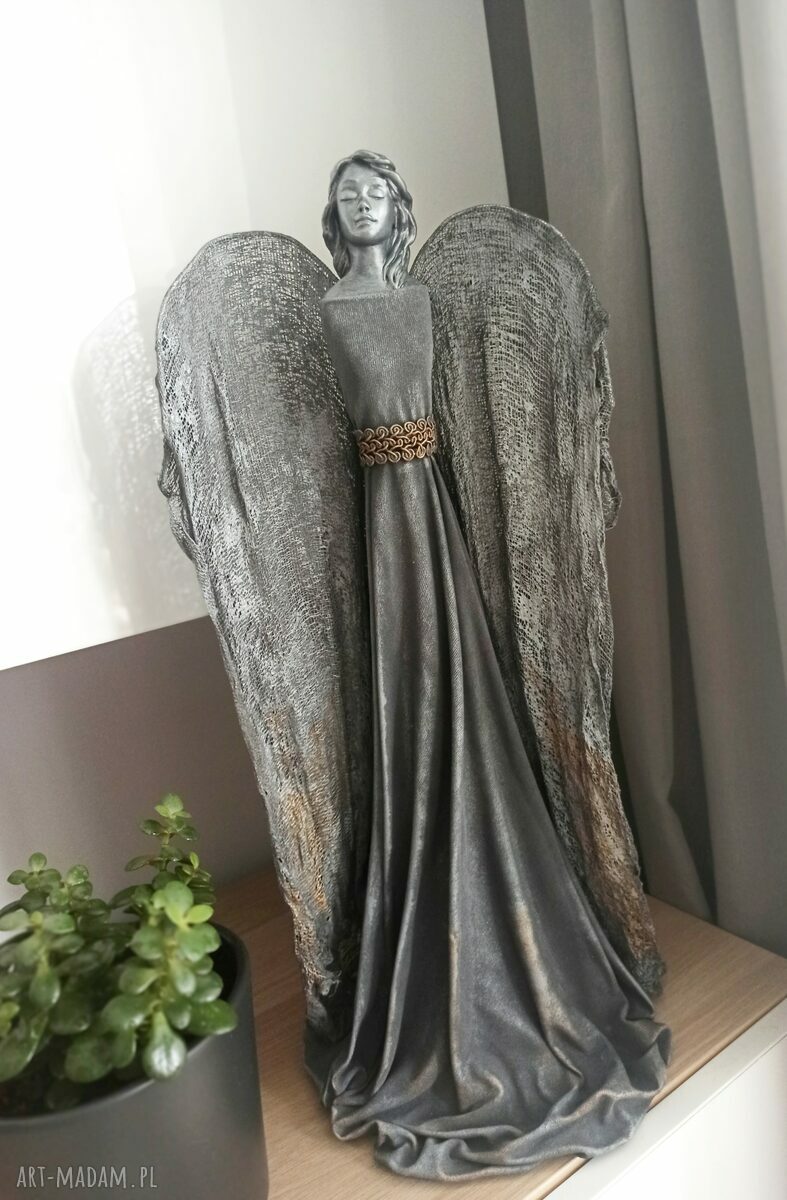 Anioł Dostatku - ręcznie robiona figura anioła stróża do domu (ok. 49 cm)