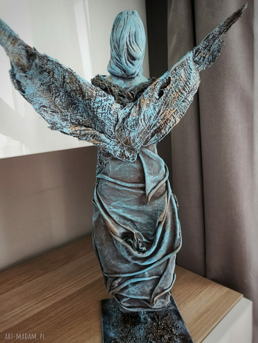 Anioł Dostatku - unikatowa figura talizmanu z Powertex (ok. 45 cm)