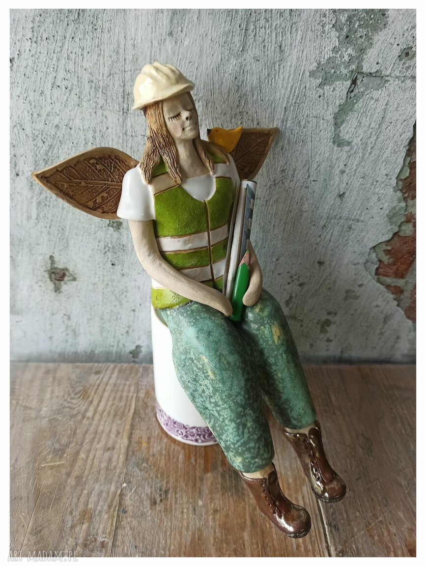 Anioł Kierownik Budowy - ręcznie robiona dekoracja ceramiczna ok. 20 cm
