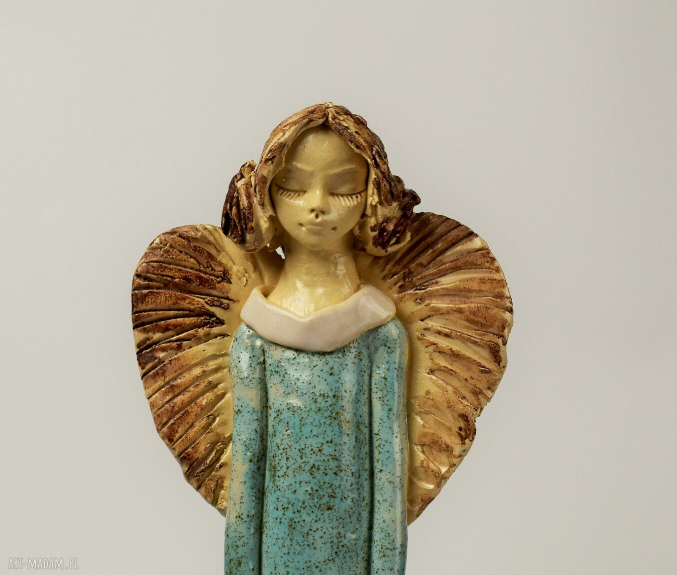Ceramiczny anioł-lampion z kwiatami - ręcznie wykonany (ok. 33 cm)