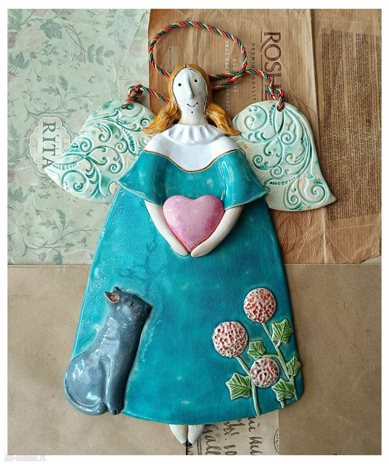 Anioł turkusowy z kotem i hortensją - ceramika handmade na ścianę
