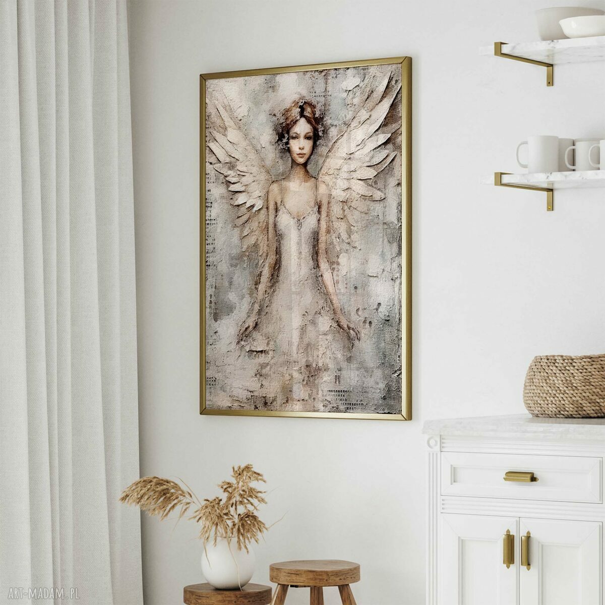 Plakat Anioł w delikatnych odcieniach beżu i bieli 40x50 cm