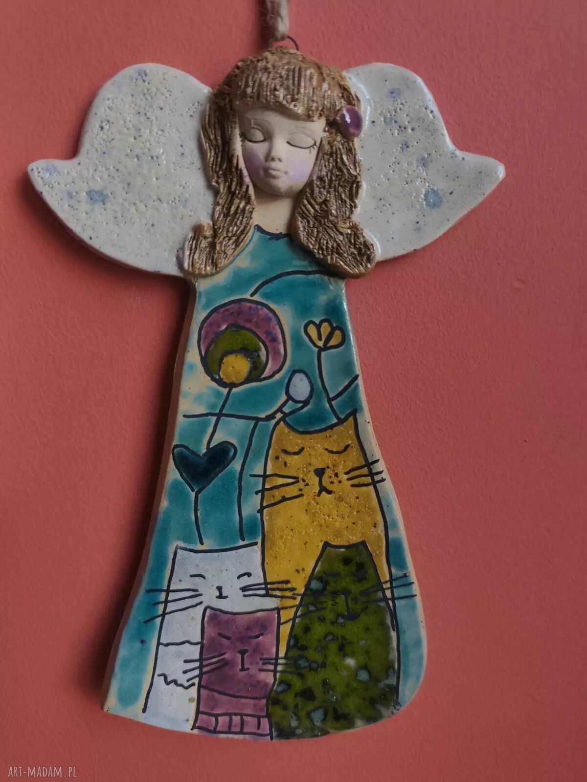 Ręcznie robiony ceramiczny anioł z kotami