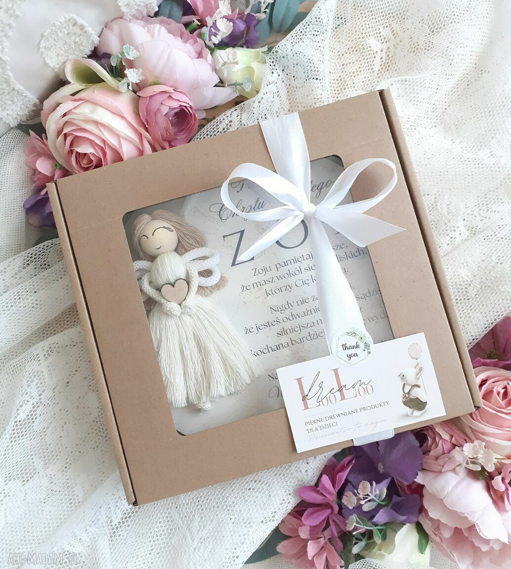 Anioł z makramy - personalizowana pamiątka chrztu świętego dla dziewczynki