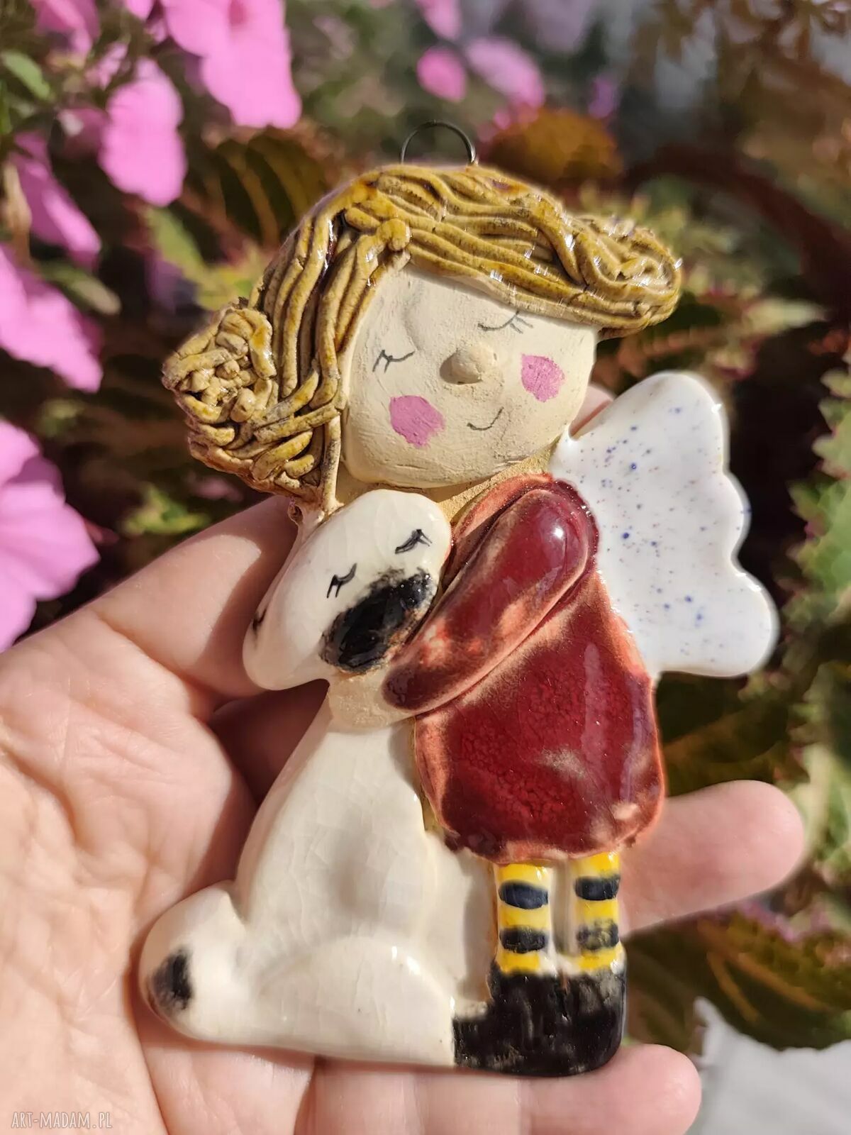 Ceramiczny anioł z psem - ręcznie robiona figurka