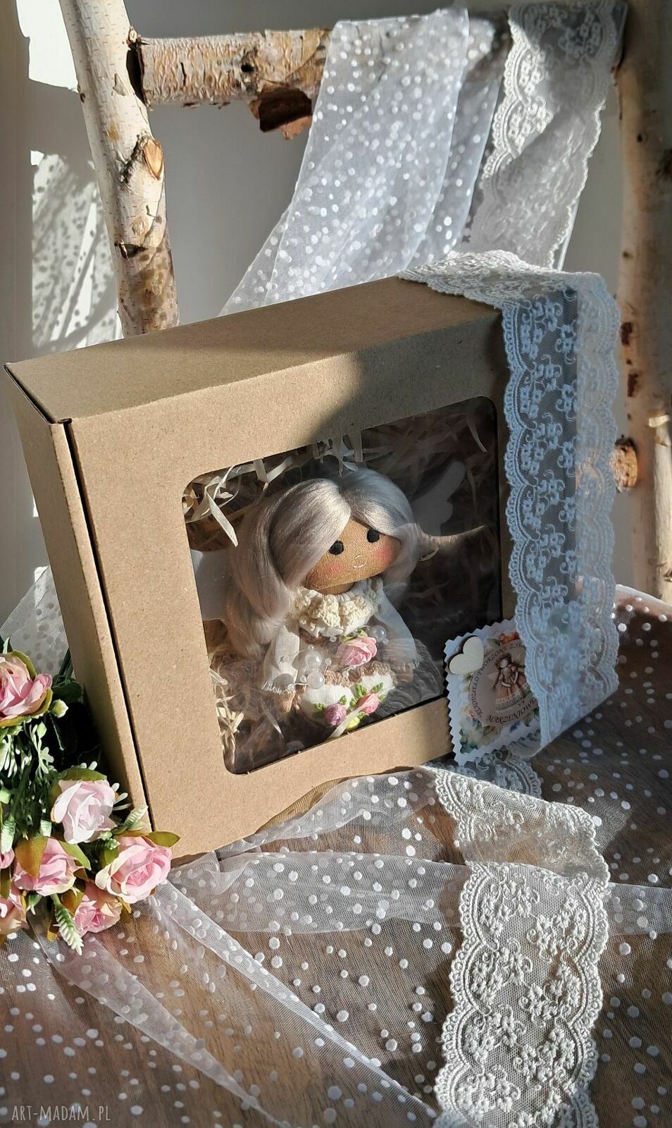 Aniołek stróż z serduszkiem - pamiątka handmade dla dziecka