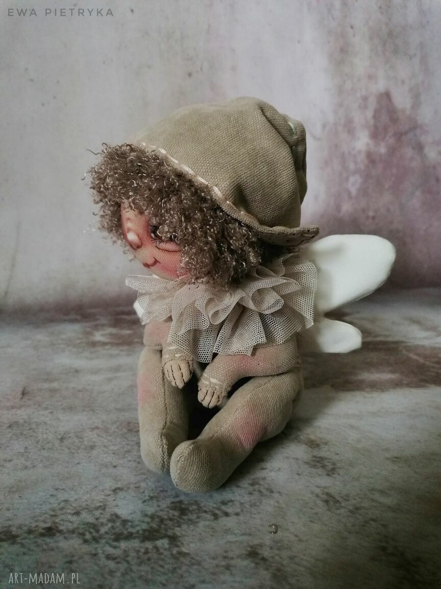 Artystyczny aniołek z tkaniny - lalka kolekcjonerska ok. 21 cm
