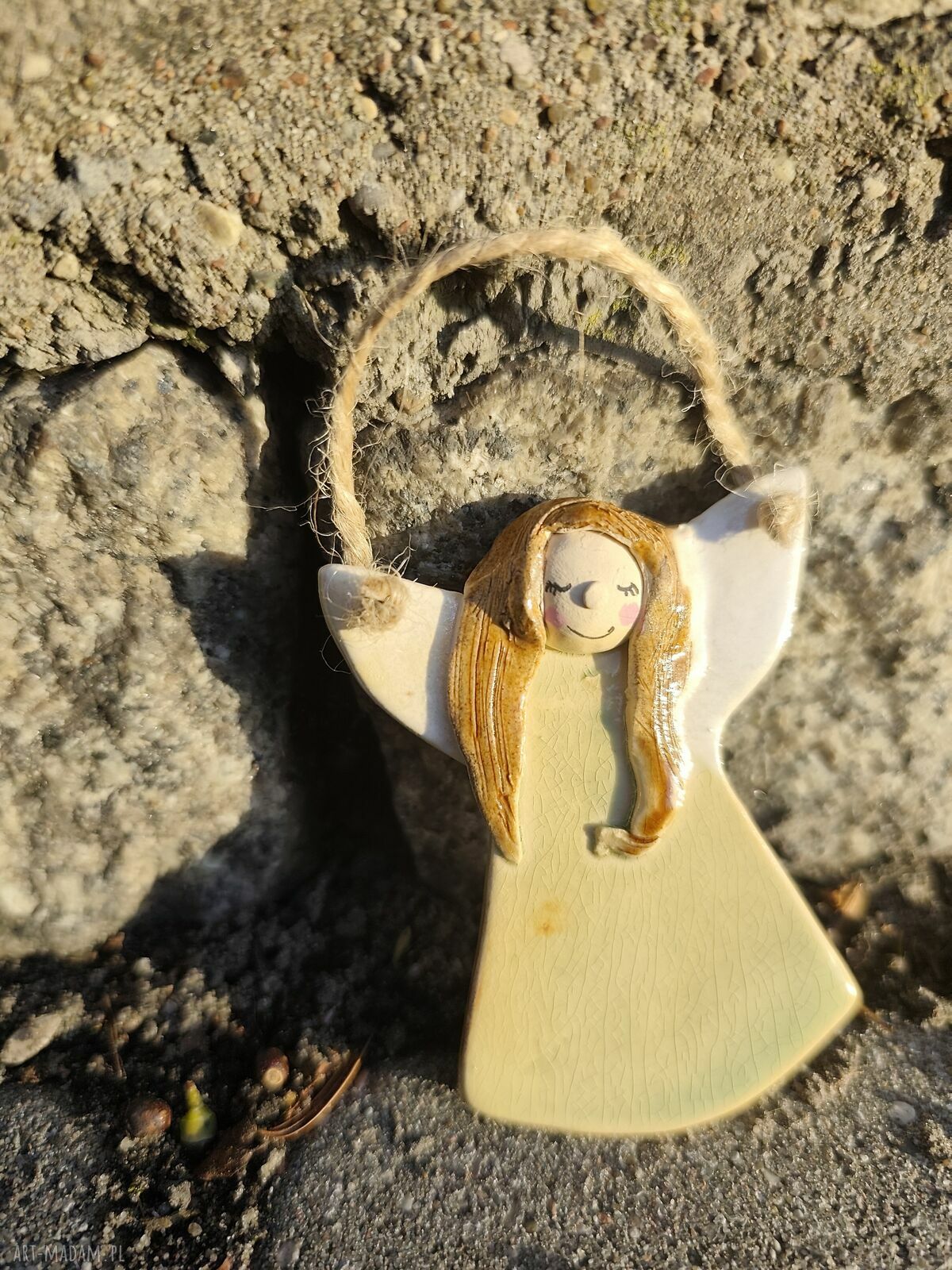 Aniołek ceramiczny bożonarodzeniowy - prezent niespodzianka 8 cm