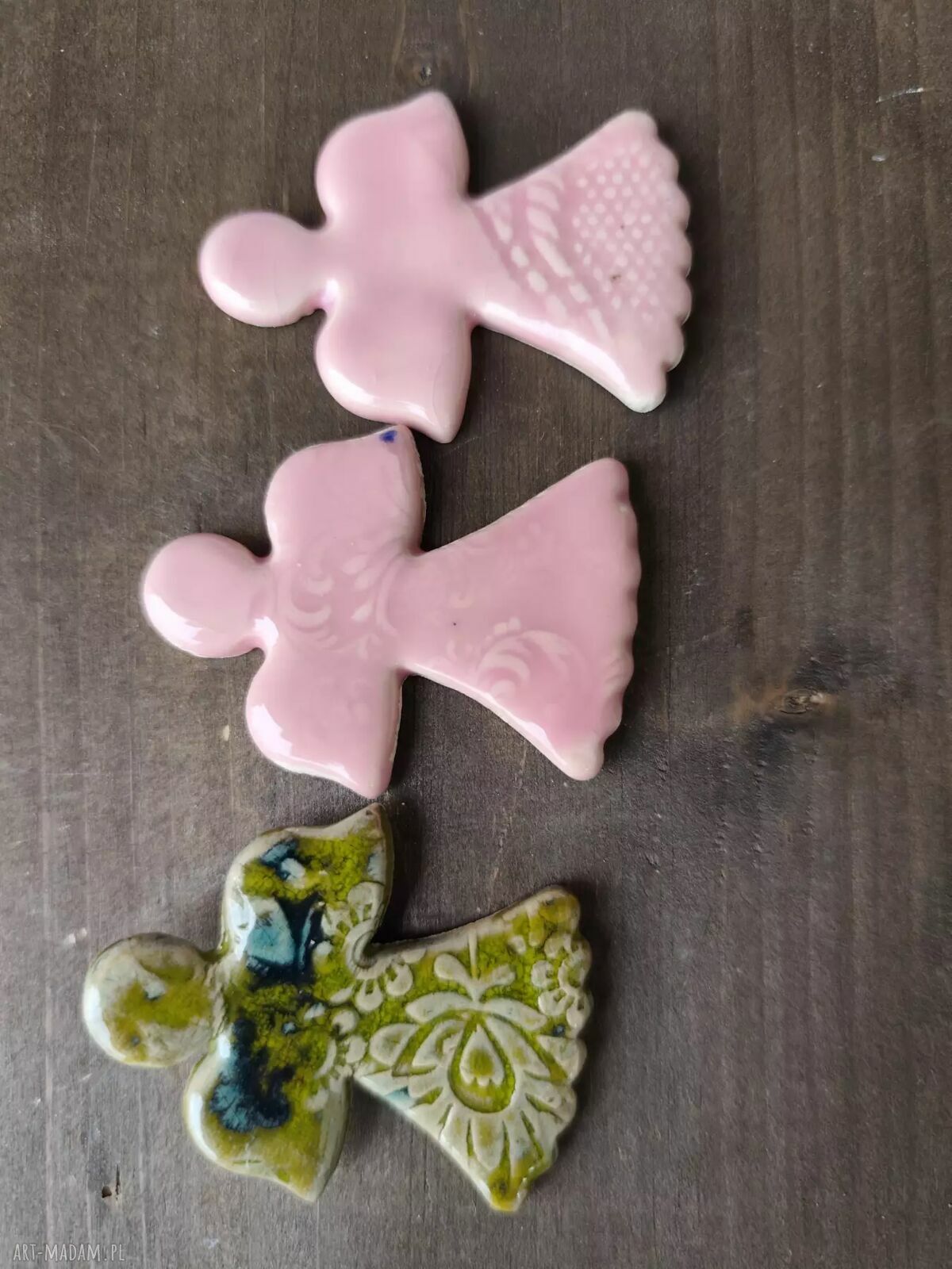 Aniołek ceramiczny magnes - rękodzieło na wyjątkową pamiątkę