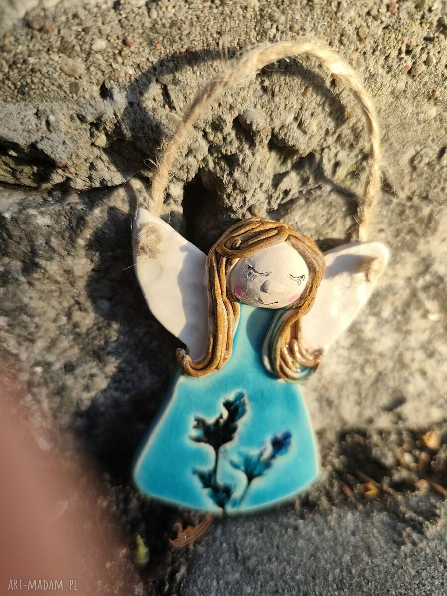 Aniołek ceramiczny Wolna Chwila - ozdoba na ścianę (8 cm)