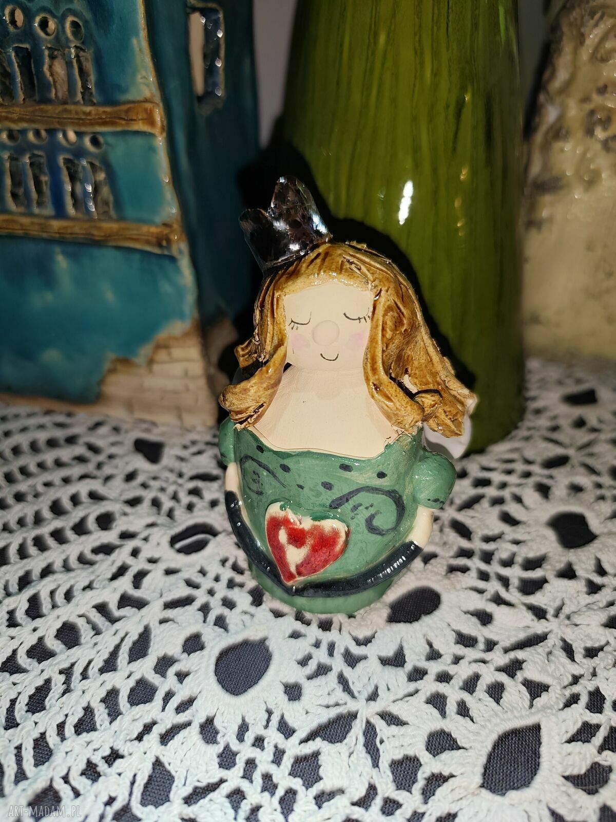 Aniołek ceramiczny na Boże Narodzenie - unikatowy prezent handmade (ok. 9 cm)