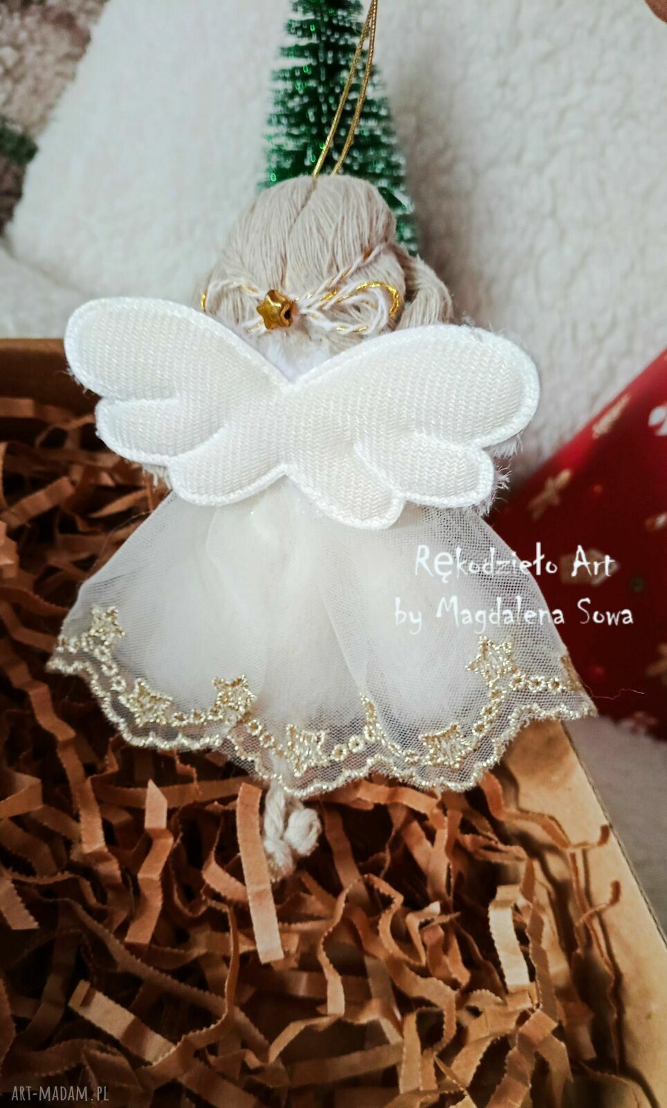 Aniołek z sercem na prezent na Święta - handmade zawieszka