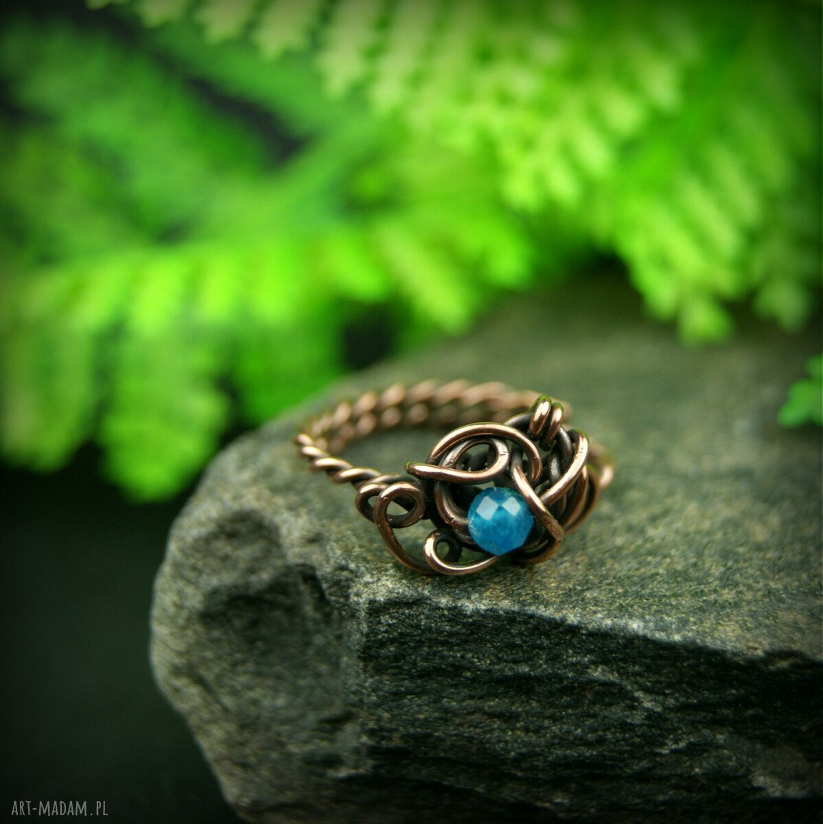 Regulowany pierścionek z apatytu i miedzi - wire wrapping