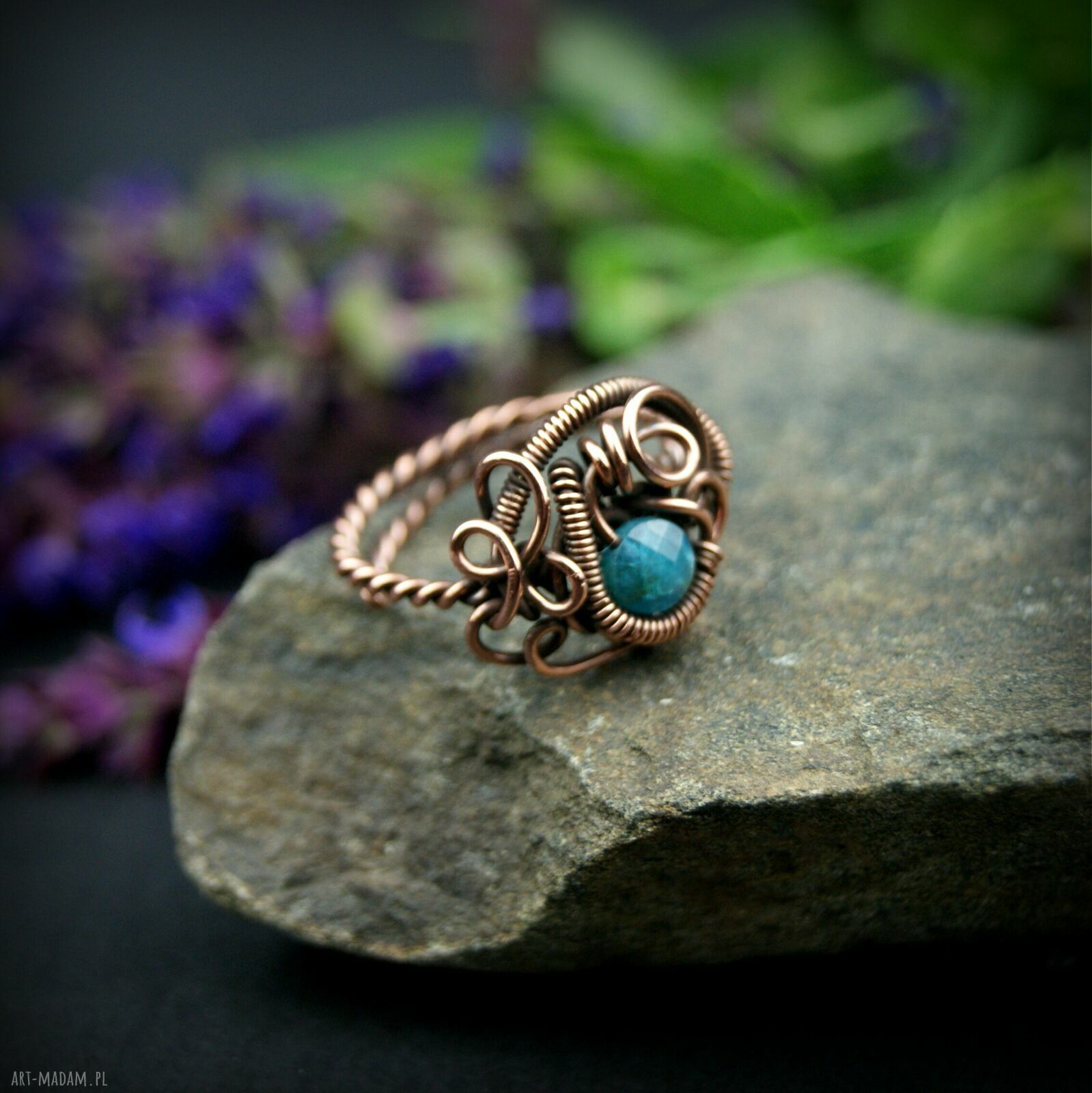 Apatyt regulowany pierścionek z miedzi - wire wrapping dla Ciebie