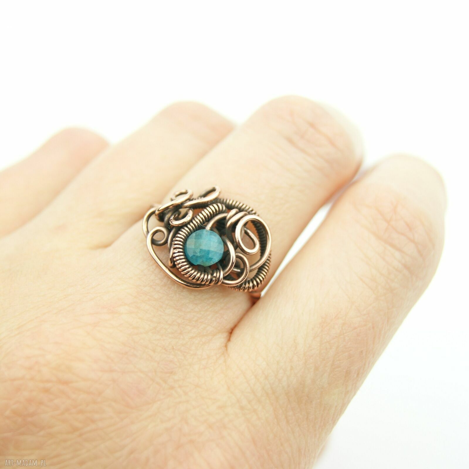 Apatyt regulowany pierścionek z miedzi - wire wrapping dla Ciebie