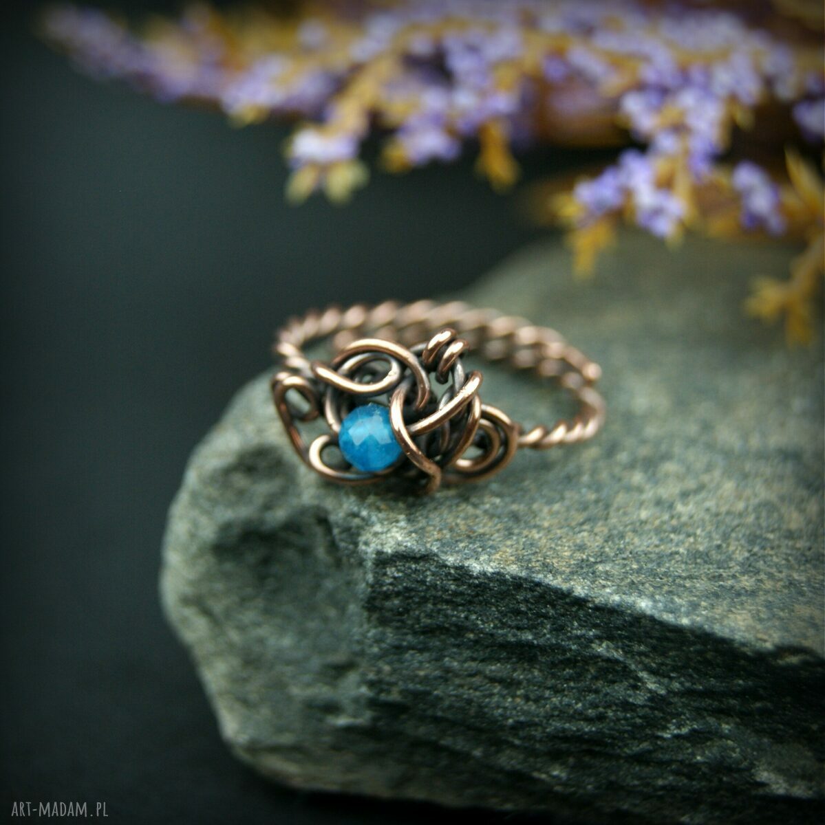 Regulowany pierścionek z apatytu i miedzi - wire wrapping