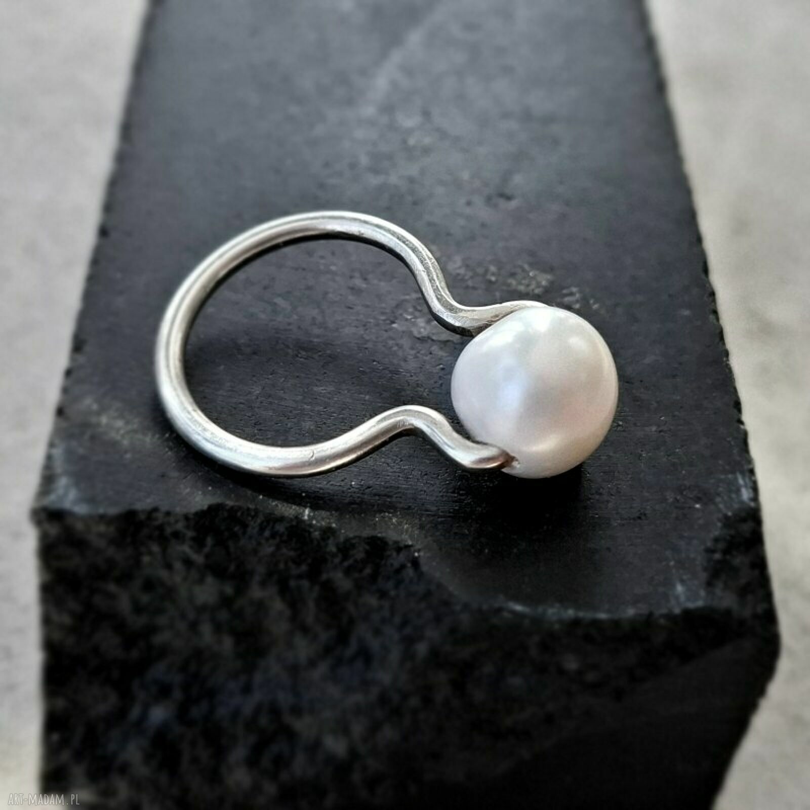 pierścionki: Apearl srebrny pierścionek z perłą hodowlaną HandMade